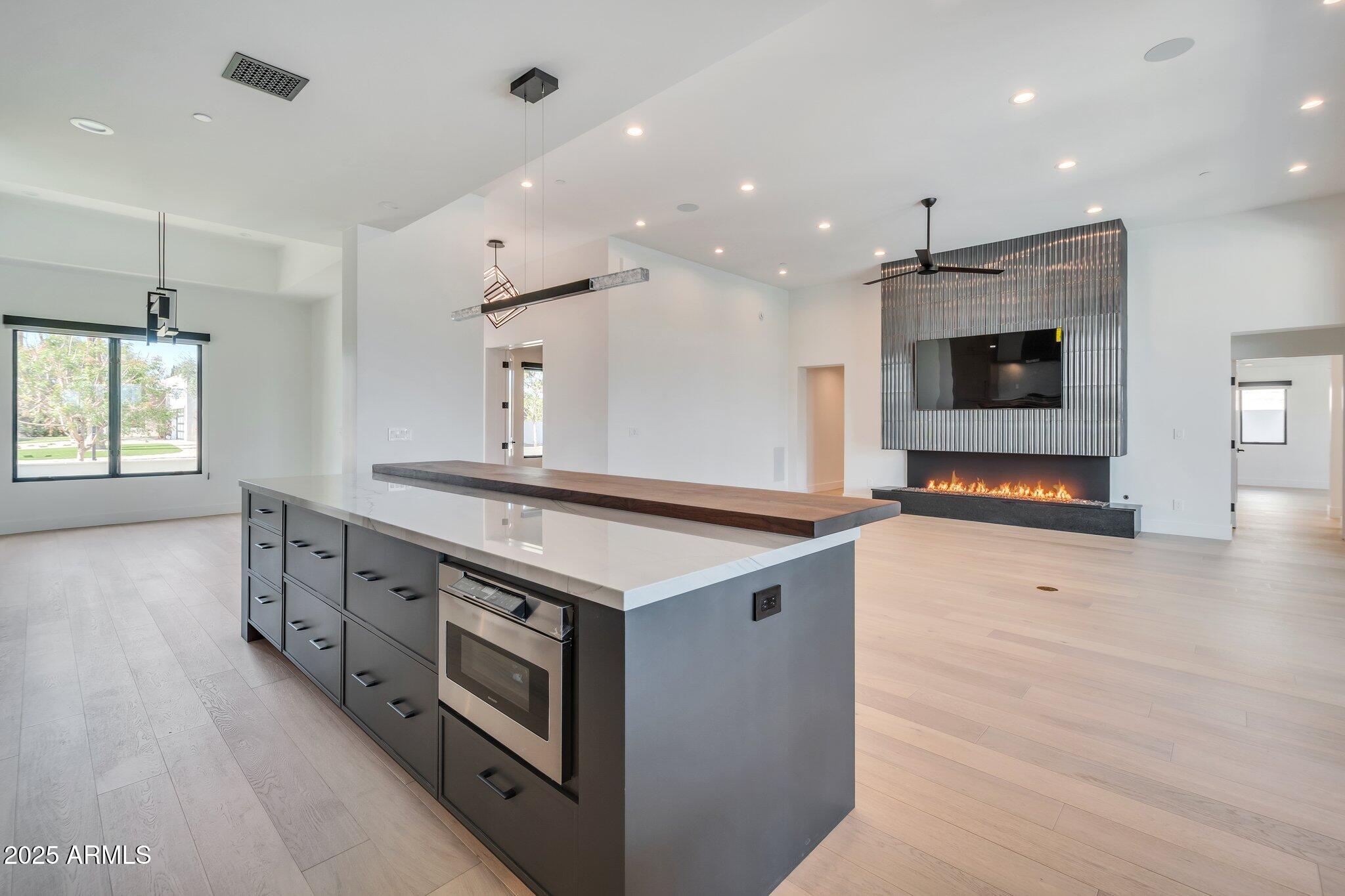PALO VIENTO 2 - Residential