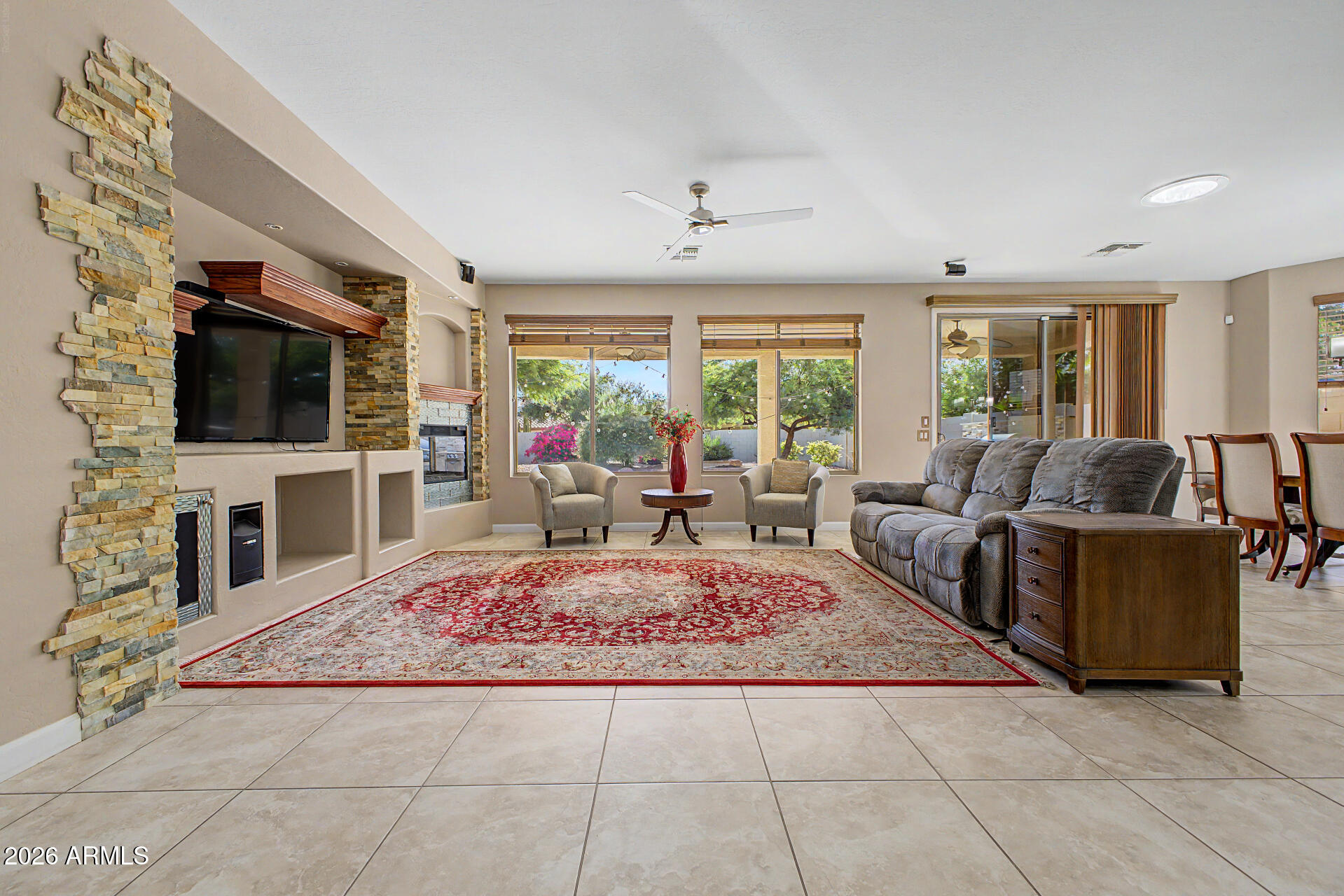 ROBSON RANCH - Residential