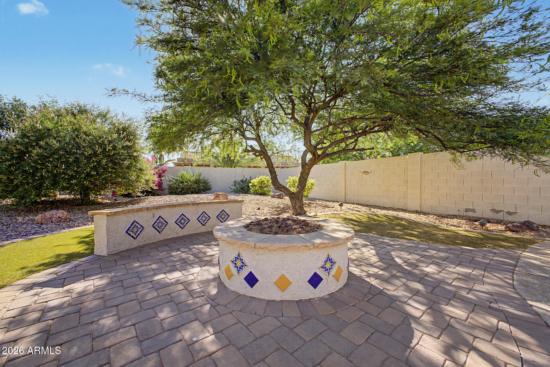 ROBSON RANCH - Residential