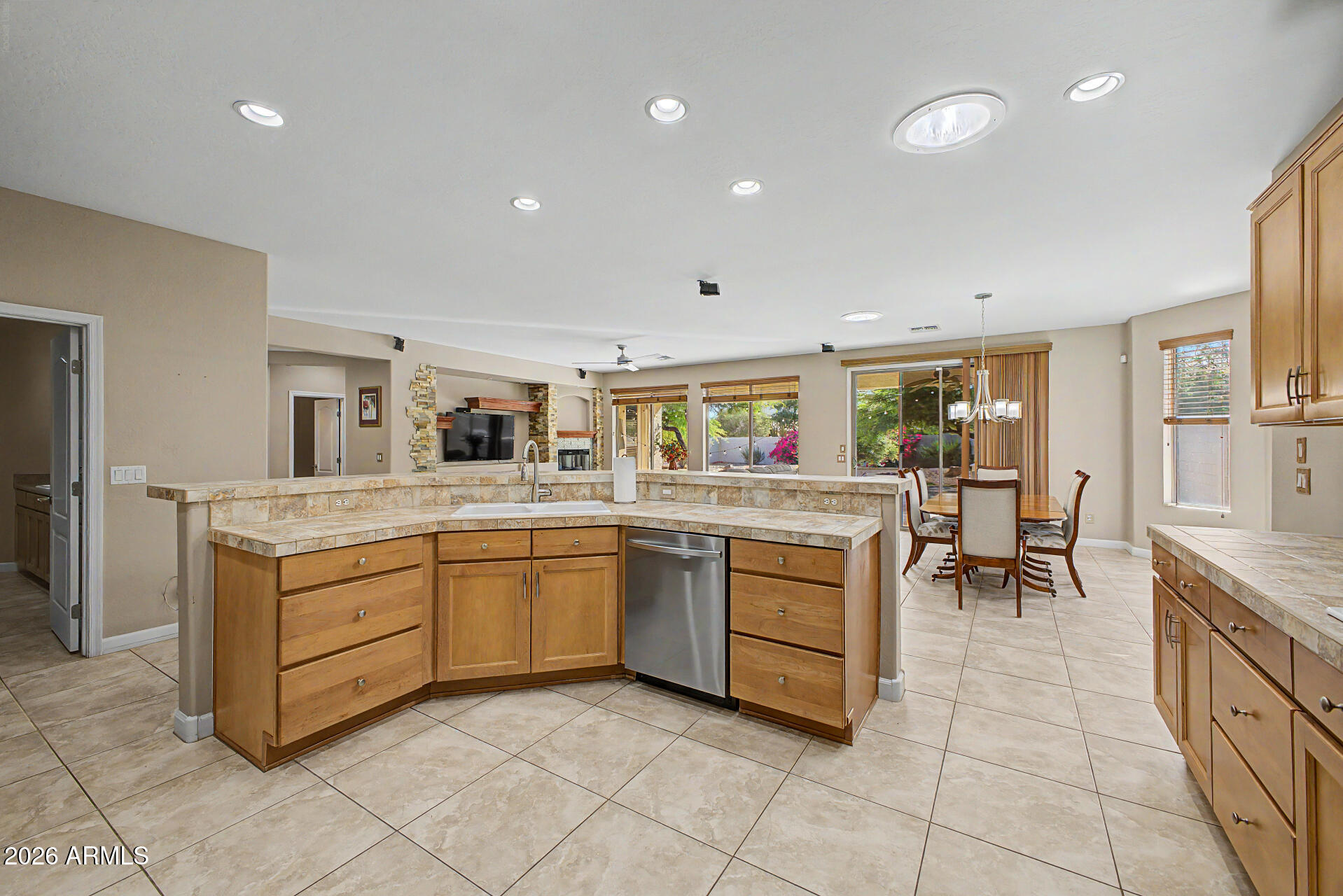 ROBSON RANCH - Residential