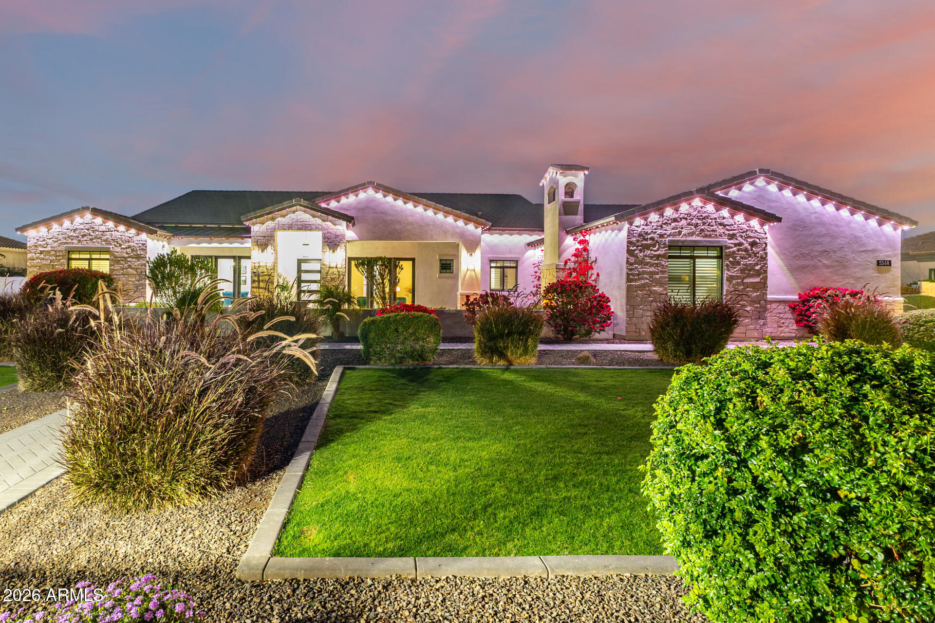 ENCANTO REAL - Residential