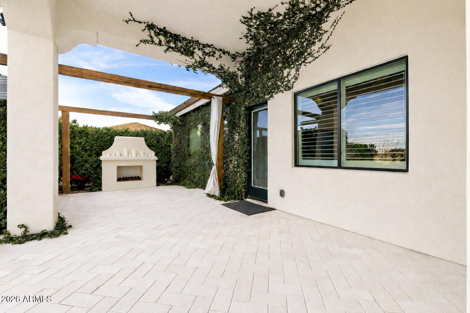 ENCANTO REAL - Residential