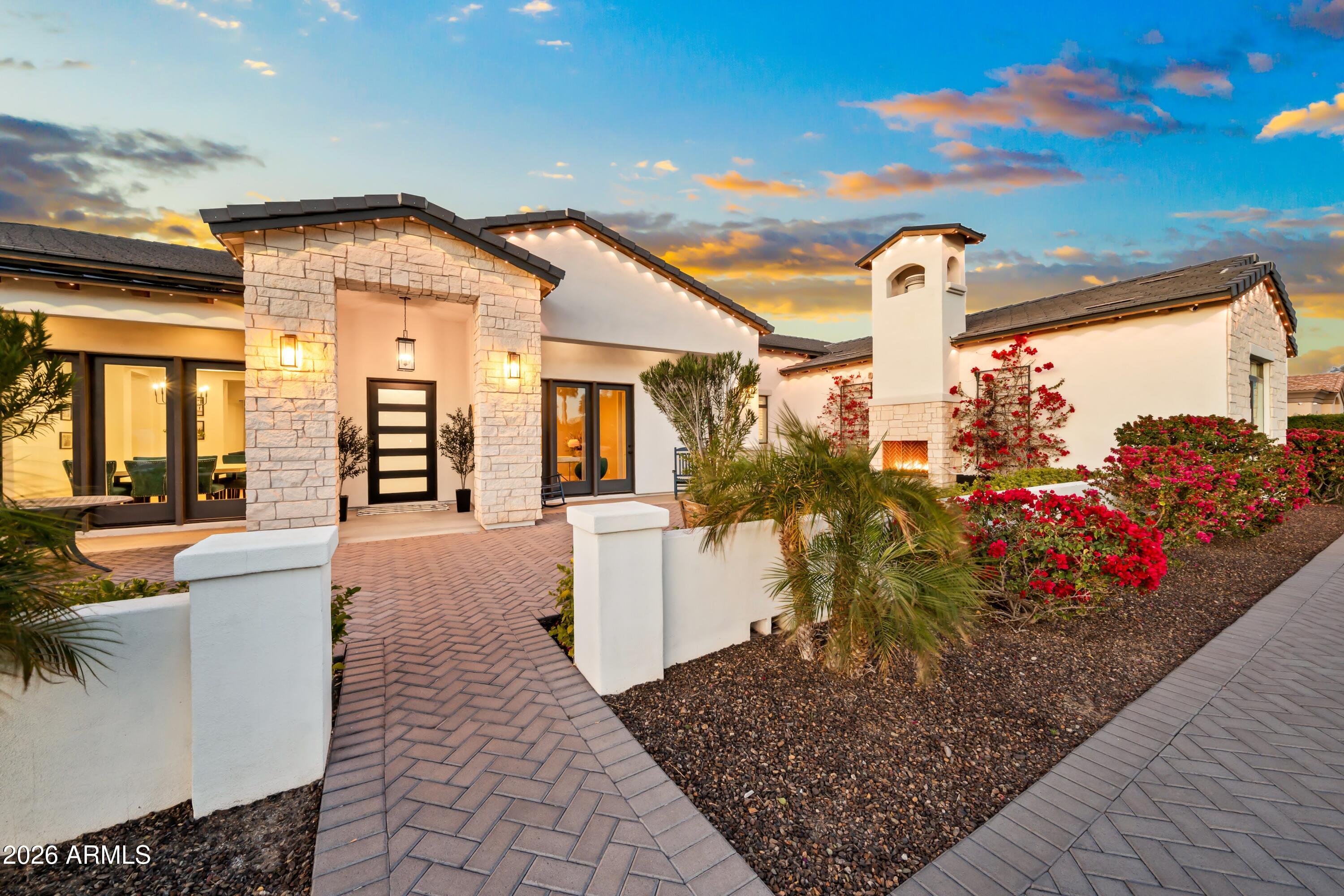 ENCANTO REAL - Residential