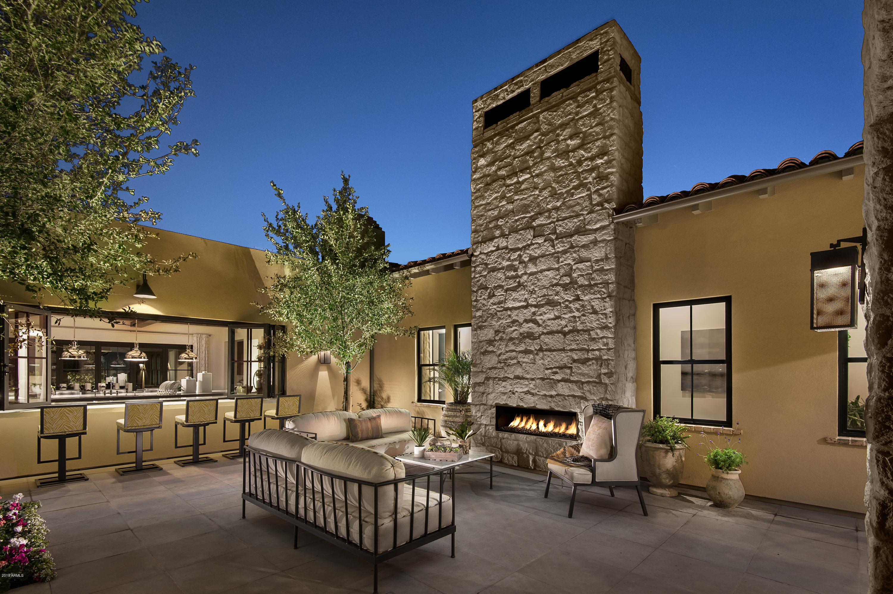 WHITE HORSE - Residential