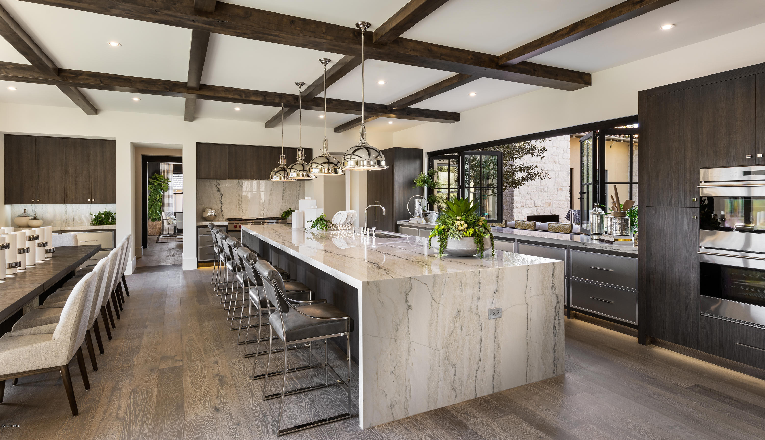 WHITE HORSE - Residential