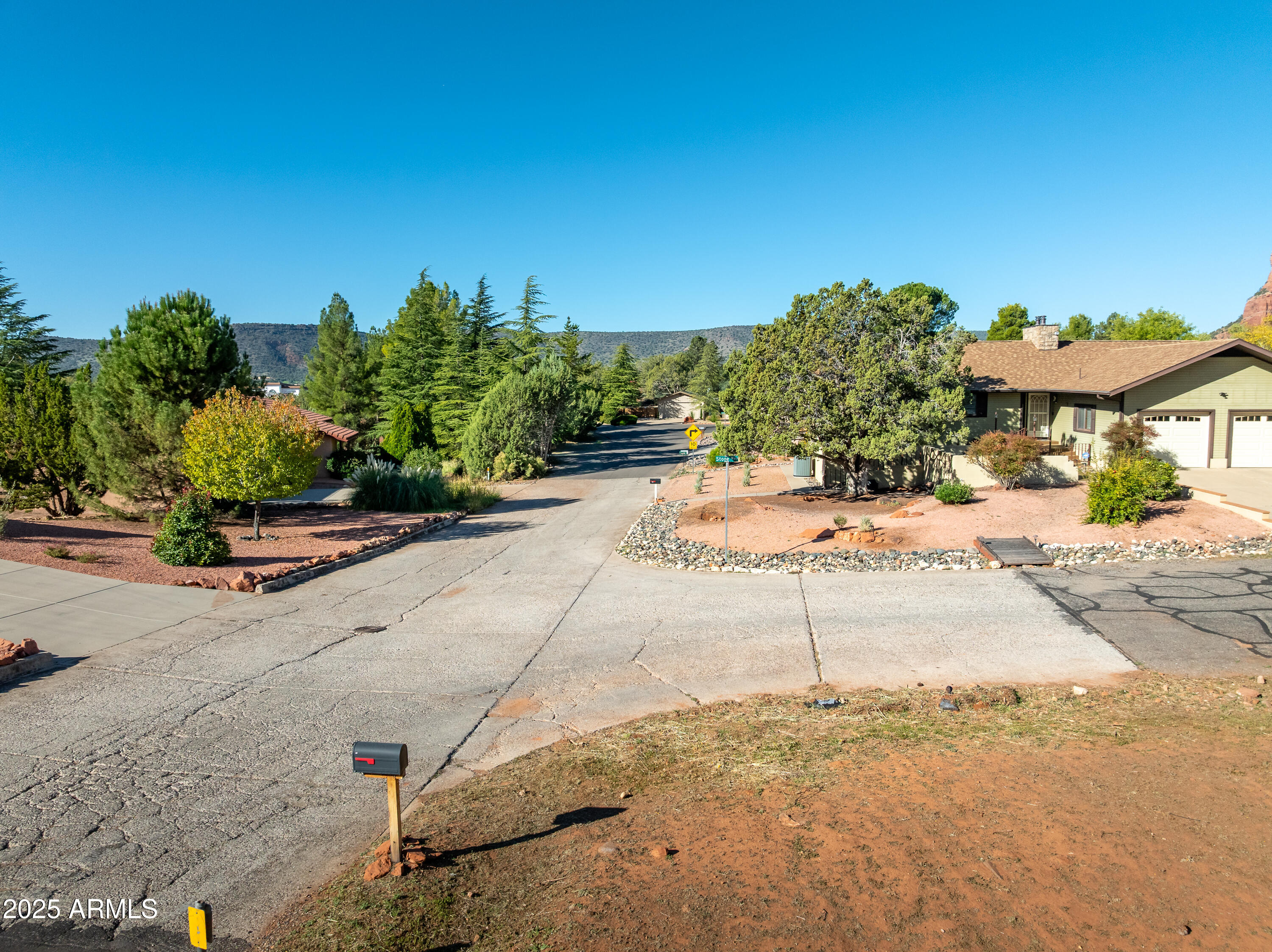 CATHEDRAL VIEW - Land