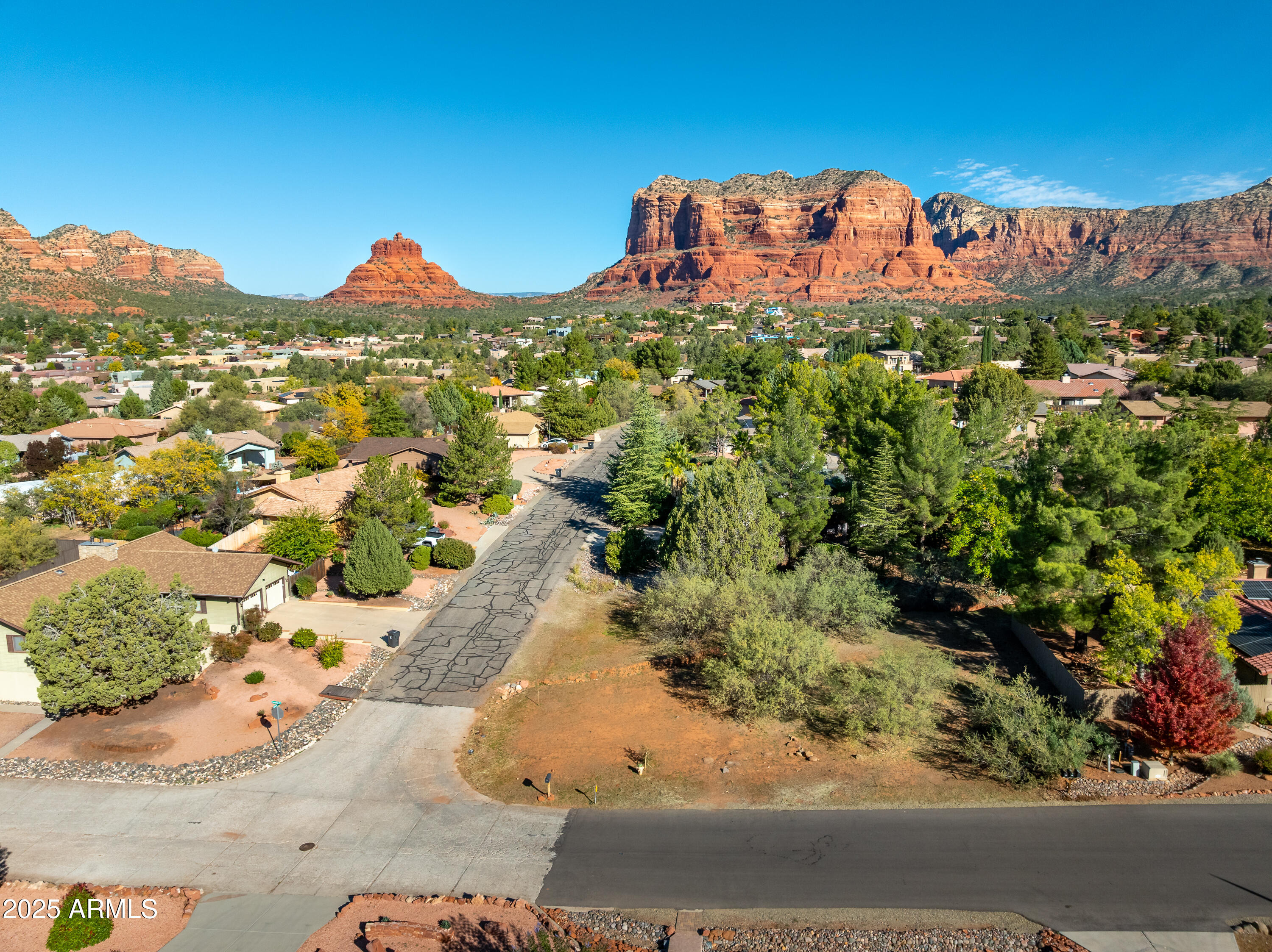 CATHEDRAL VIEW - Land