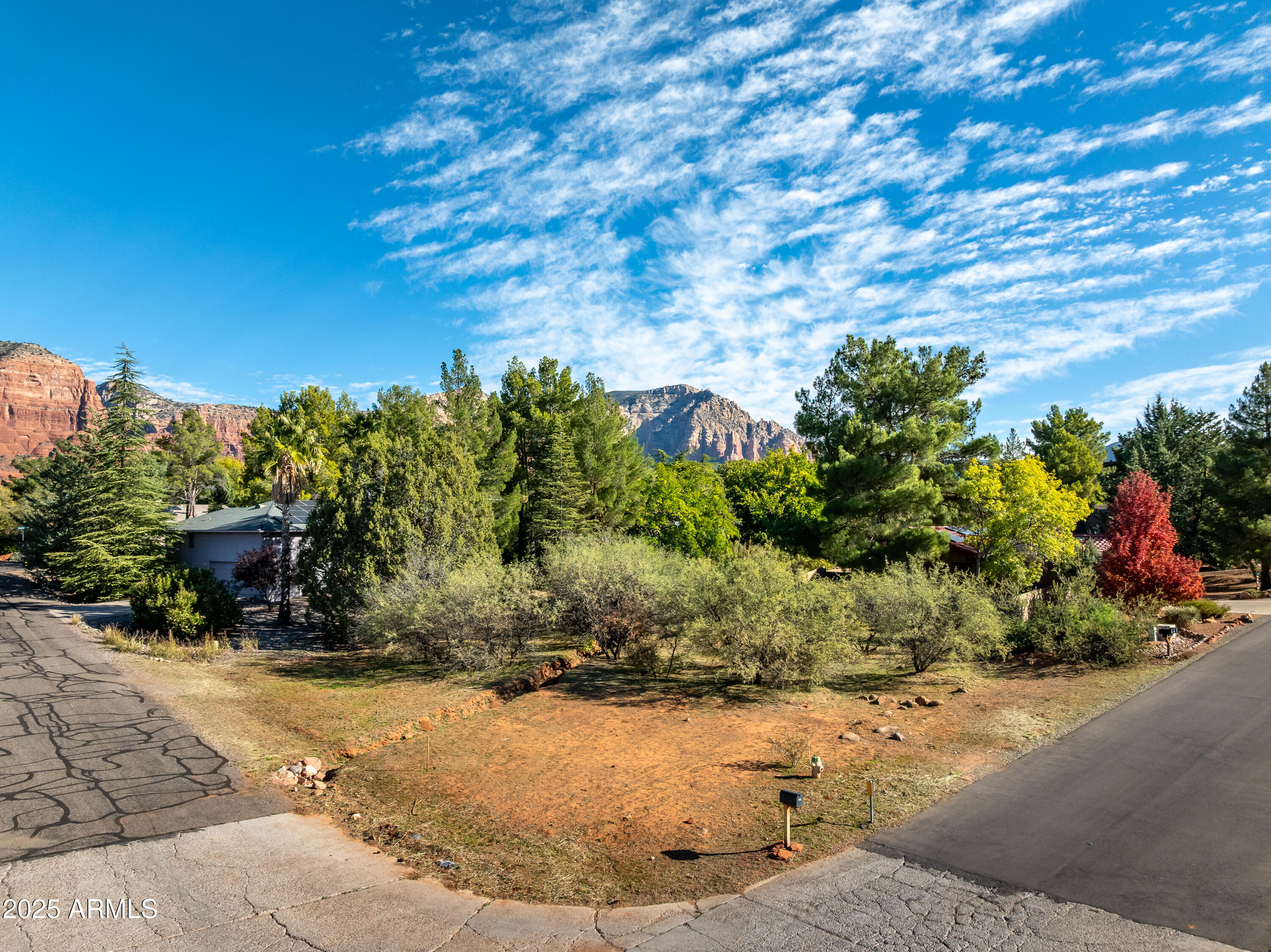 CATHEDRAL VIEW - Land