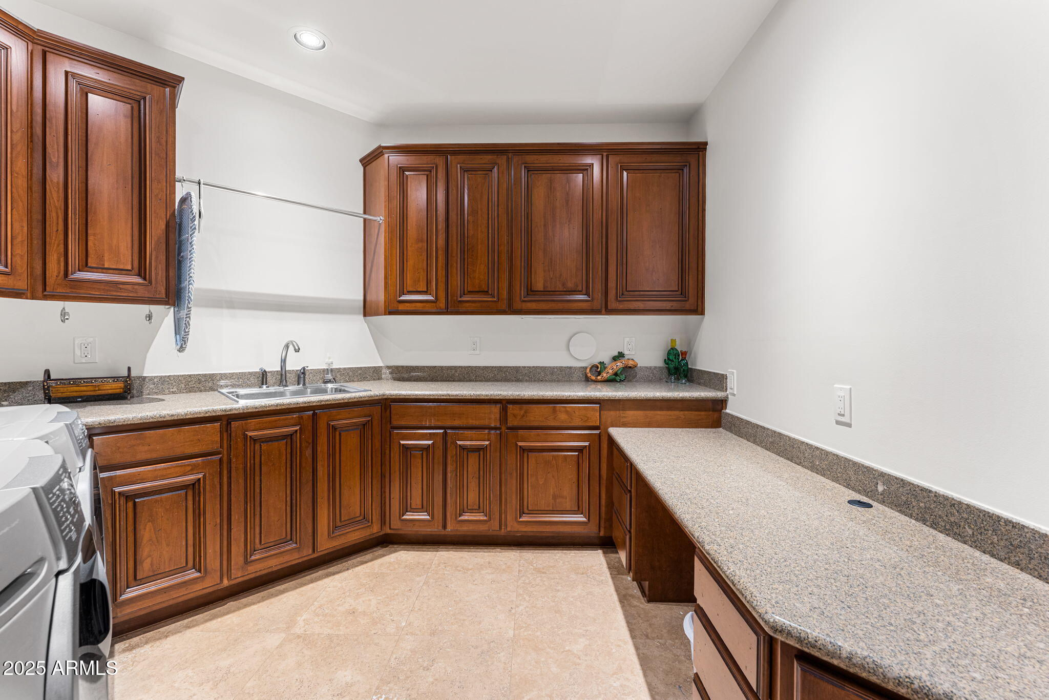 No HOA - Residential