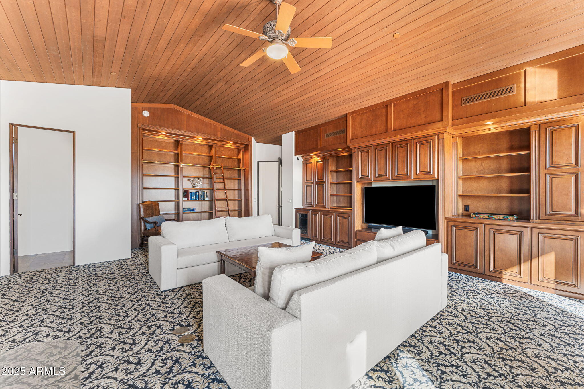 No HOA - Residential