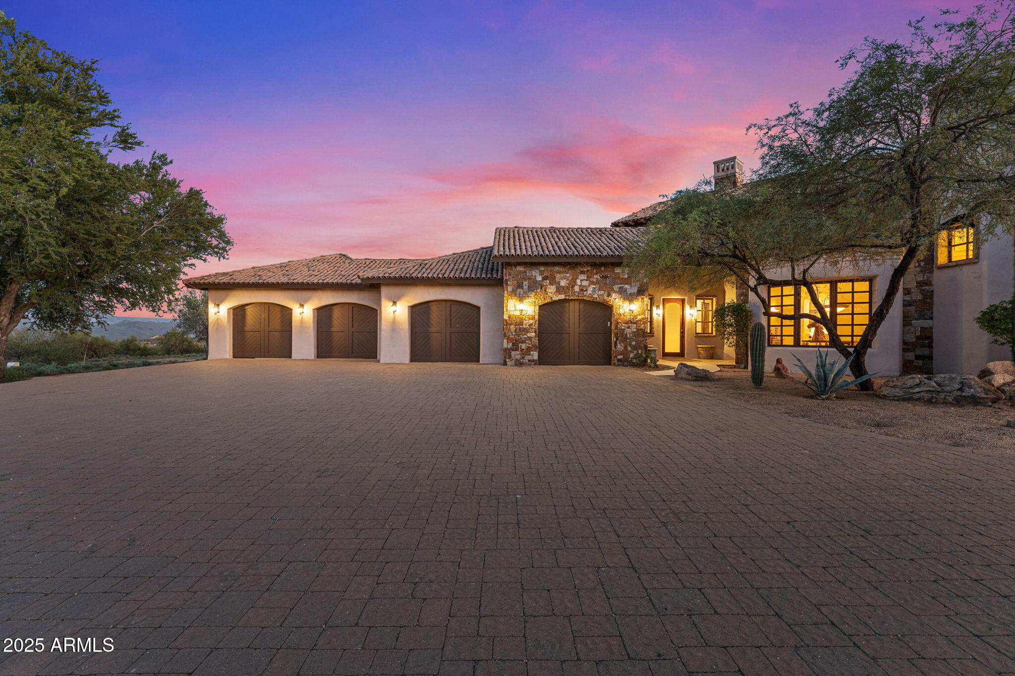 No HOA - Residential