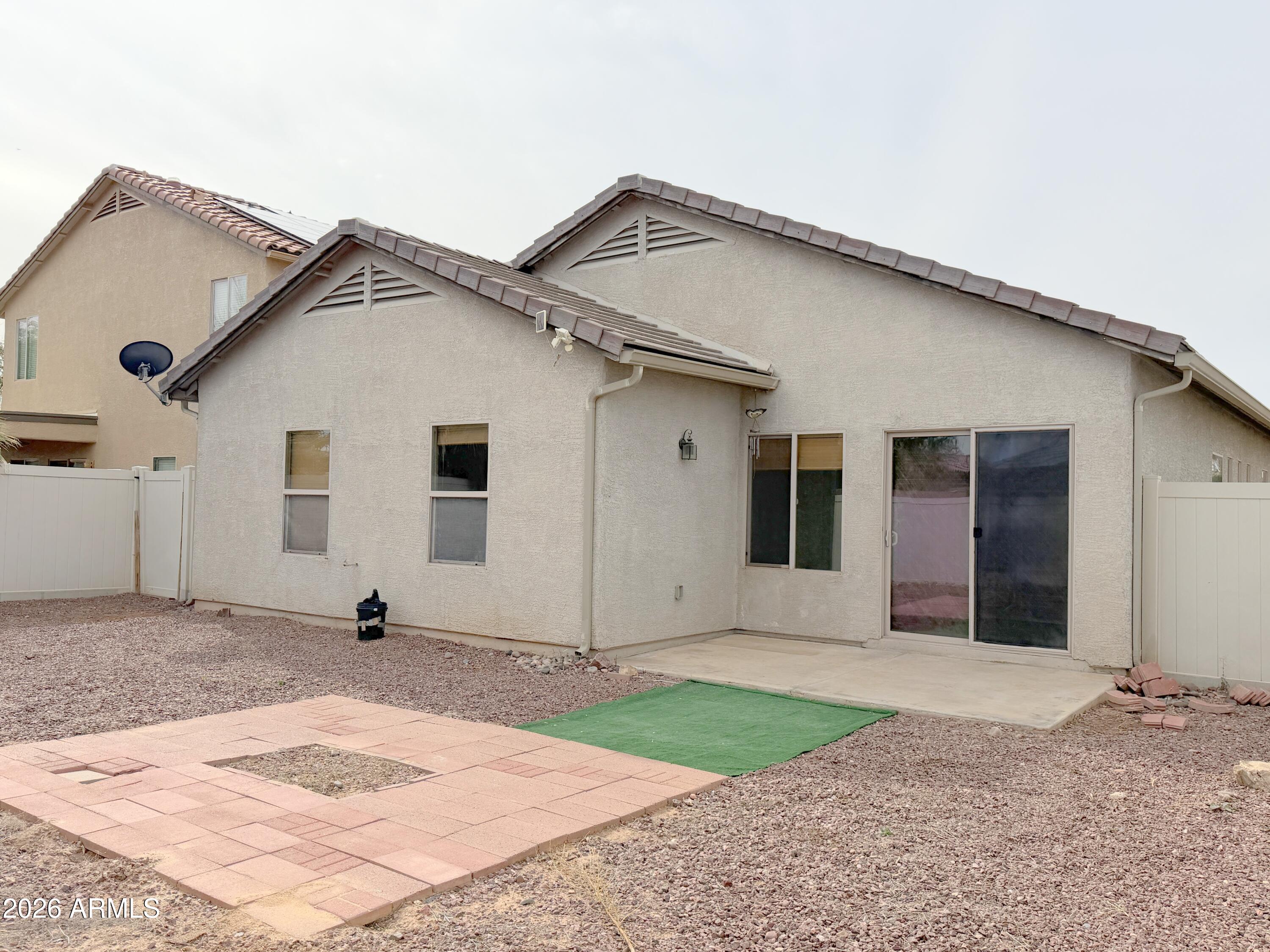 RED ROCK VILLAGE 1 - Residential