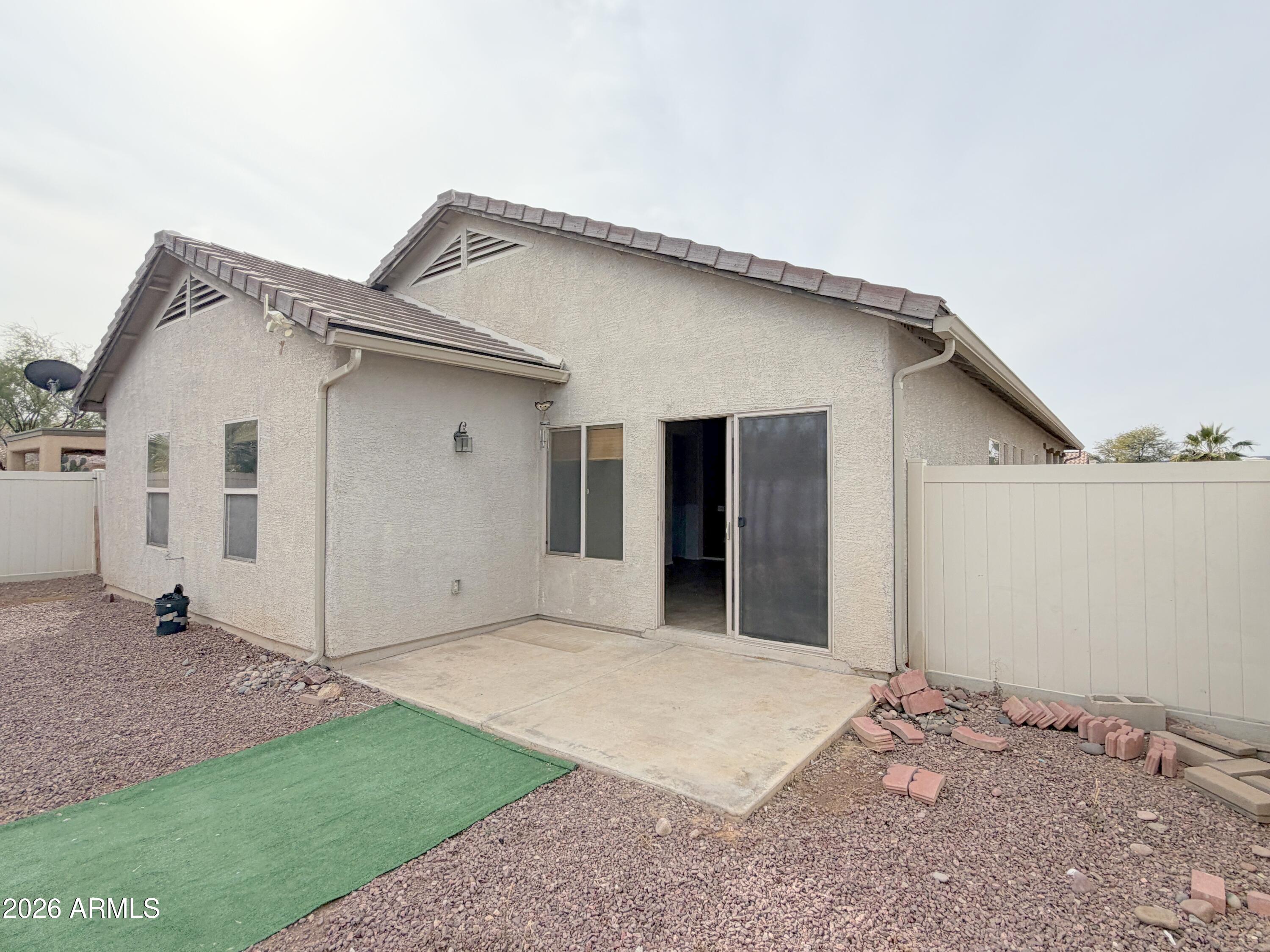 RED ROCK VILLAGE 1 - Residential