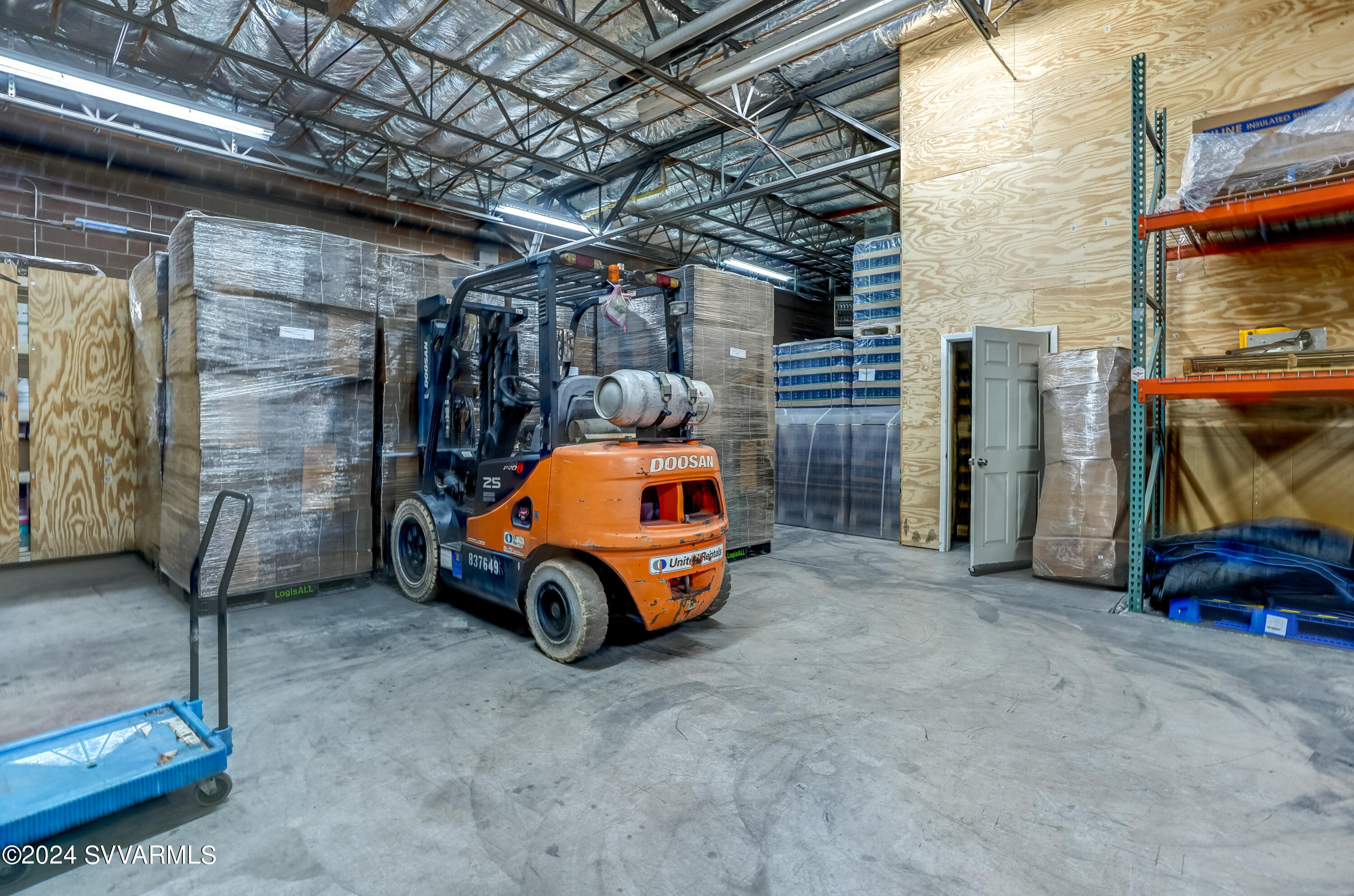 Mingus Ind Pk - Commercial Sale