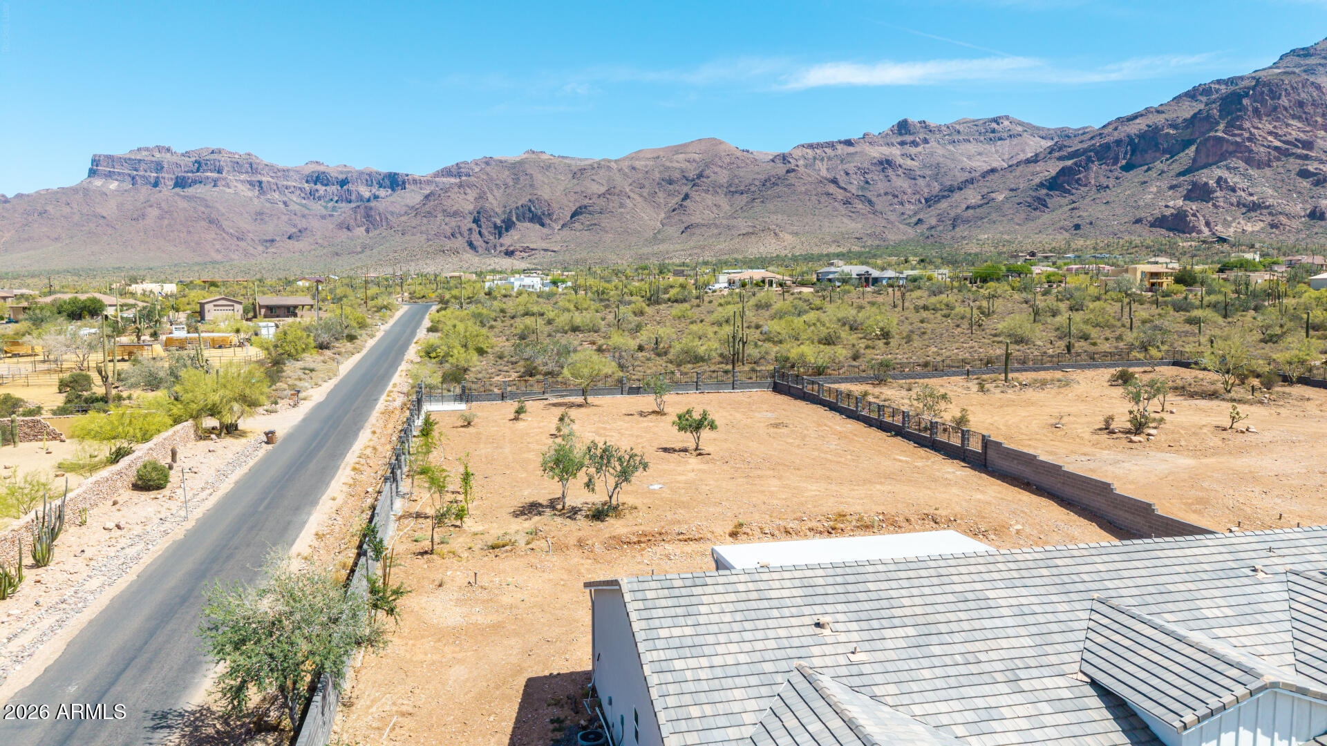 NO HOA - 1.25 ACRE LOT - Residential