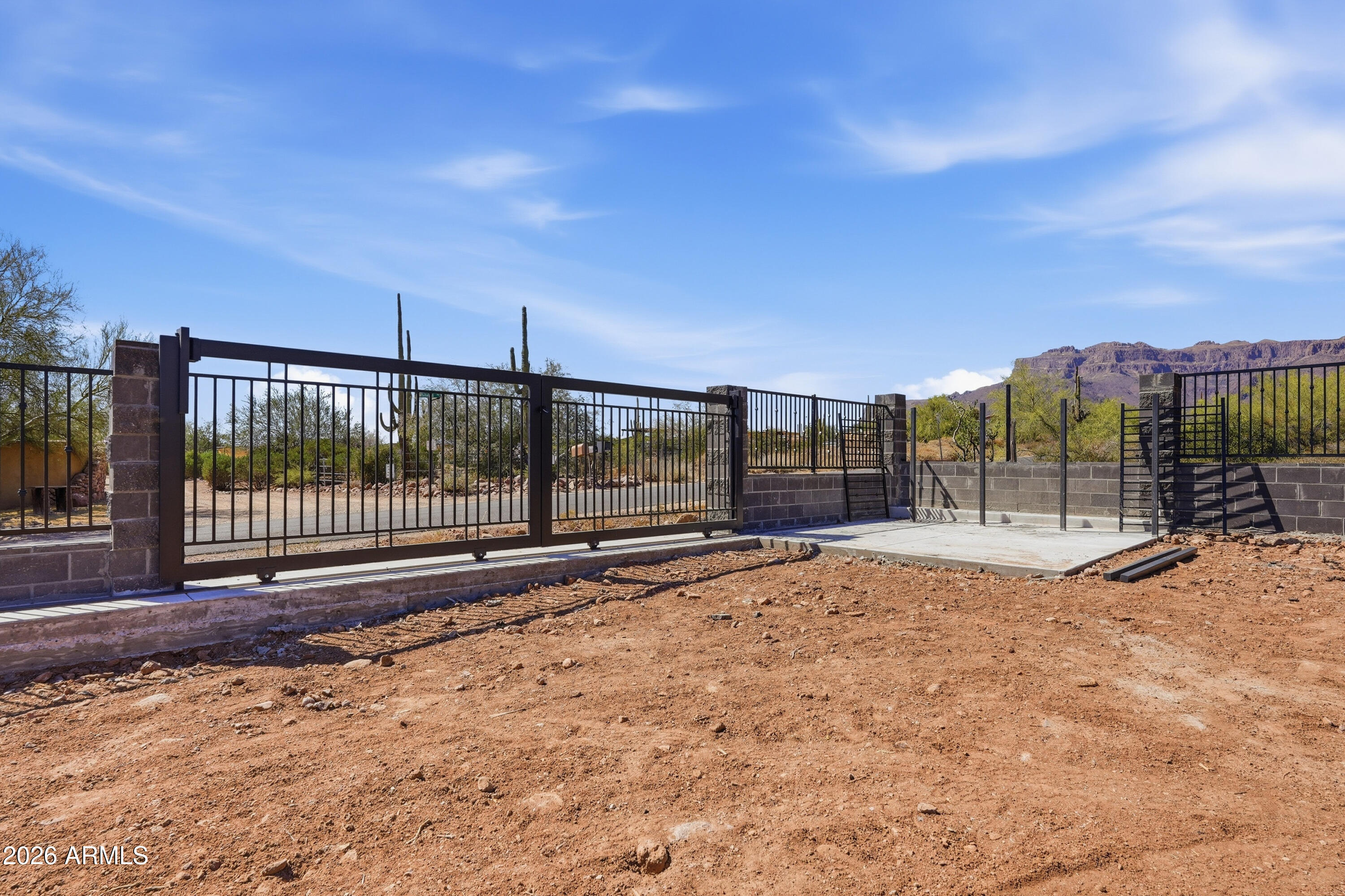 NO HOA - 1.25 ACRE LOT - Residential