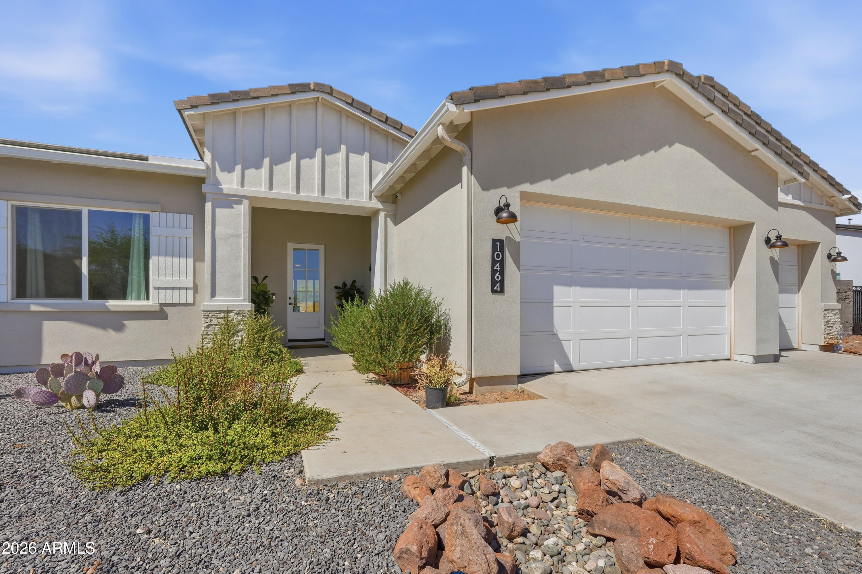 NO HOA - 1.25 ACRE LOT - Residential