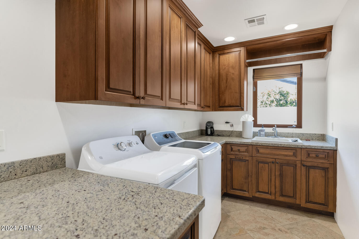 COLLINS GROVE - Residential Lease