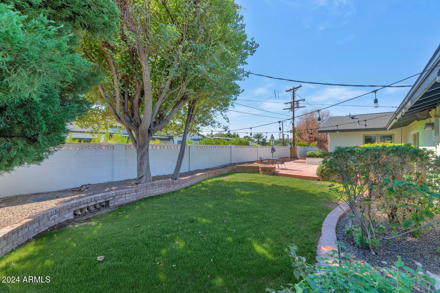 COLLINS GROVE - Residential Lease