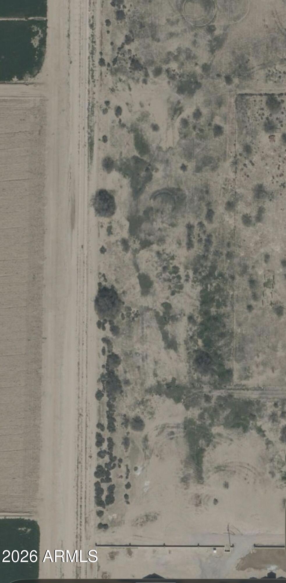 Build your dream home on this 2.7-acre parcel in the Casa Grande area! Enjoy wide-open desert views, plenty of space for horses, toys, or a custom home, and easy access to Maricopa, Casa Grande, and I-10. No HOA and endless possibilities make this a great opportunity to create your own Arizona retreat.