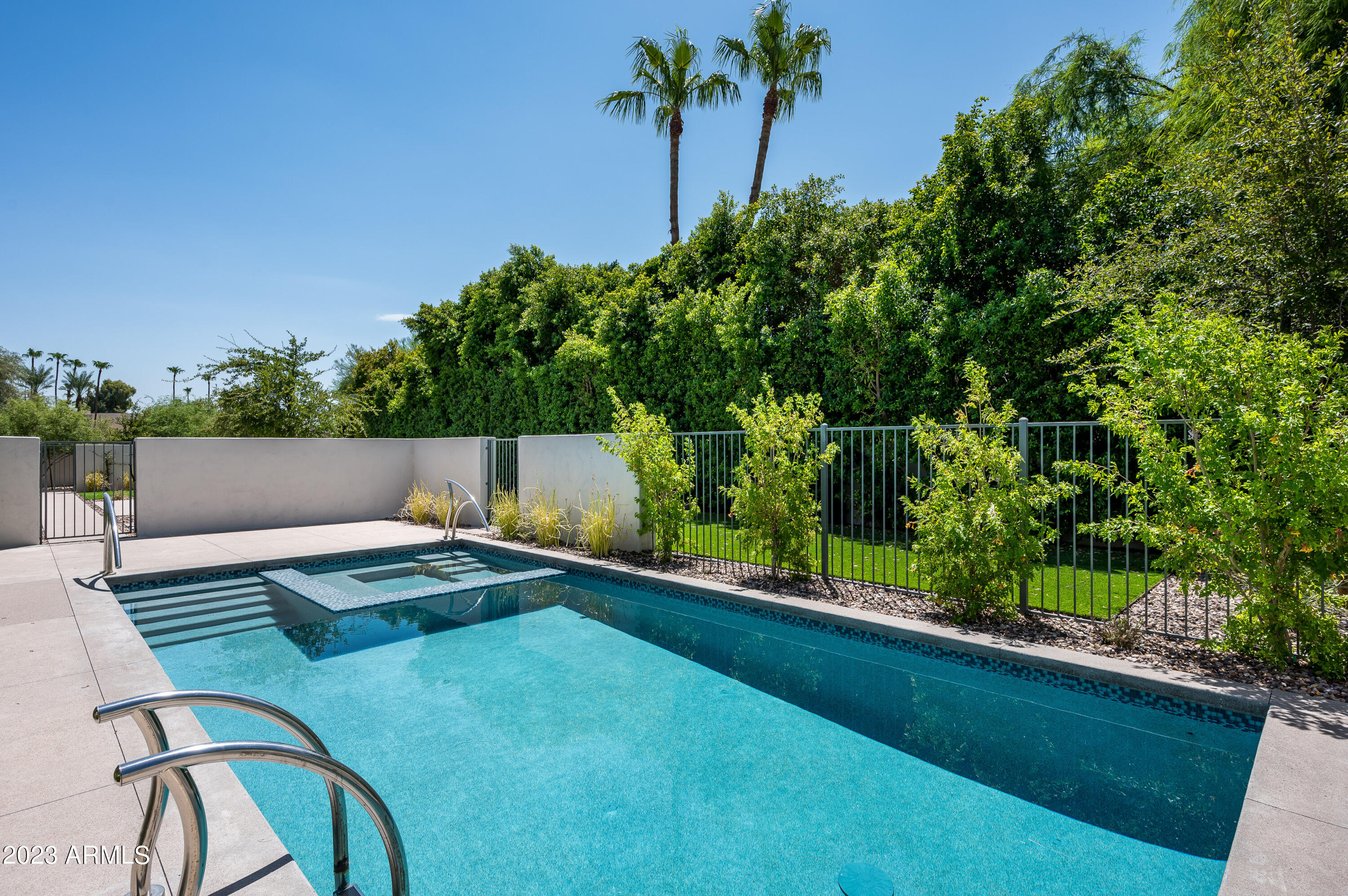 CHENEY ESTATES LOT 1-72 TR A-C D1 D2 E,F - Residential