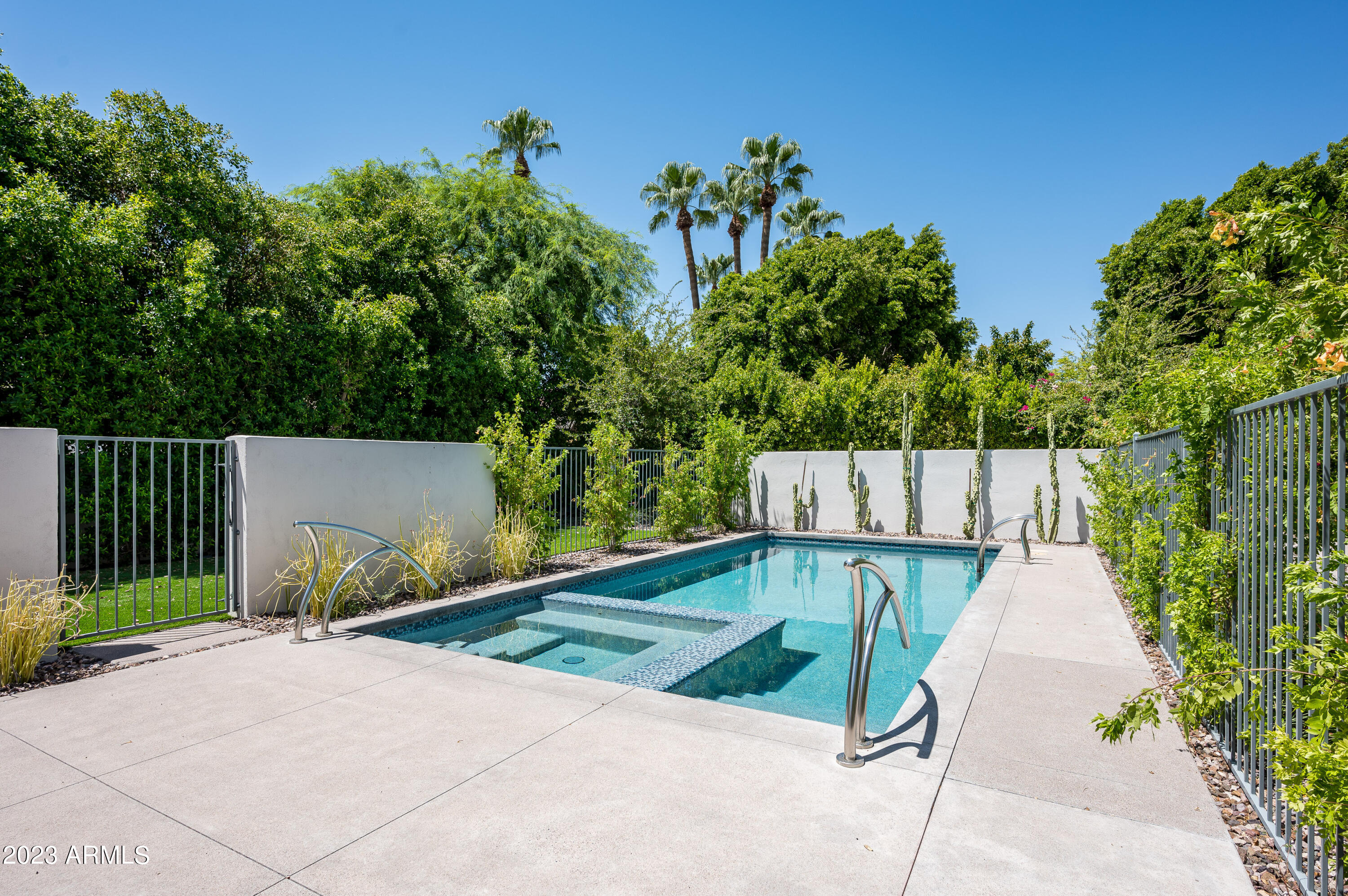 CHENEY ESTATES LOT 1-72 TR A-C D1 D2 E,F - Residential