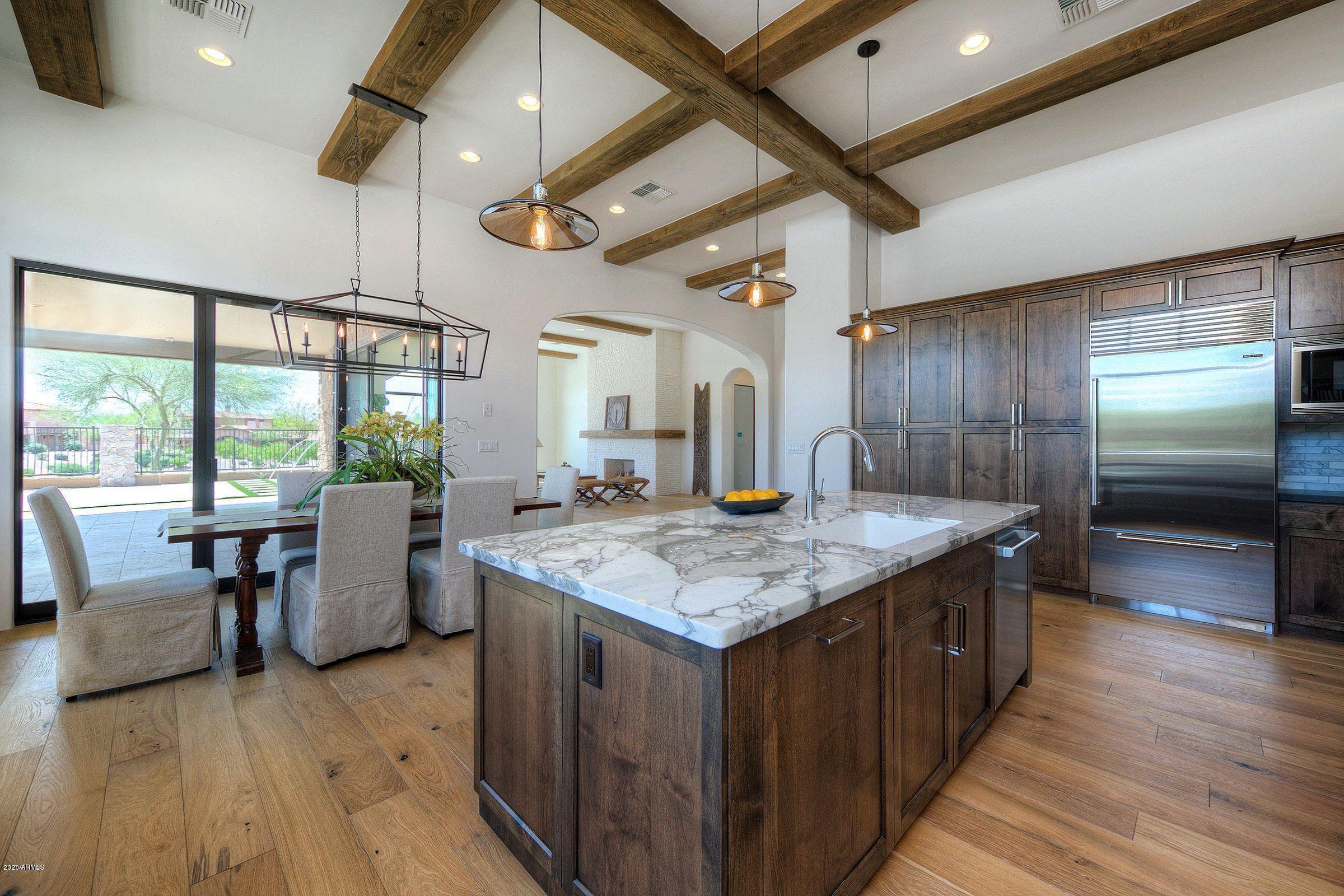 SUPERSTITION MOUNTAIN - Residential