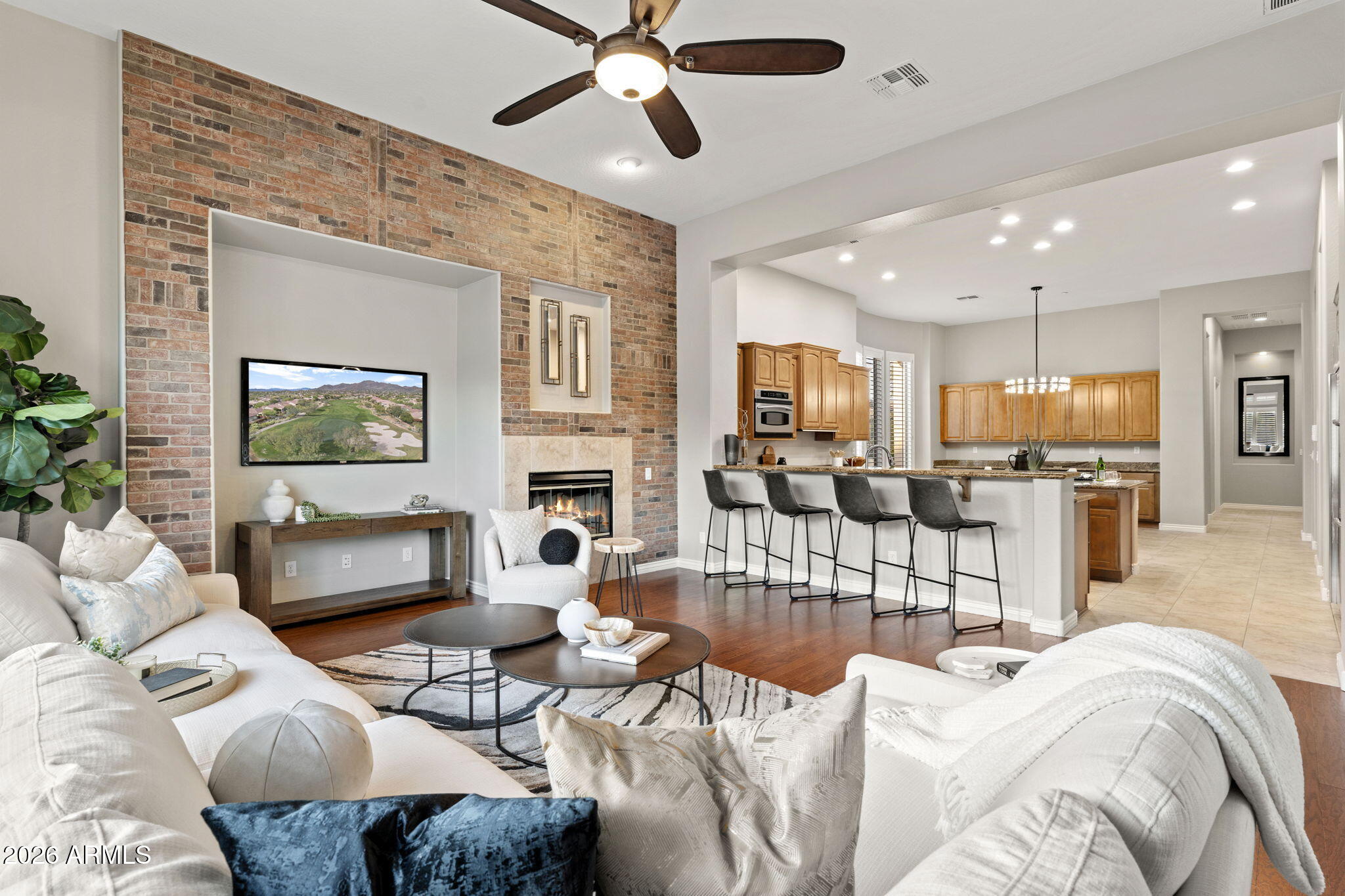 ANTHEM COUNTRY CLUB - Residential