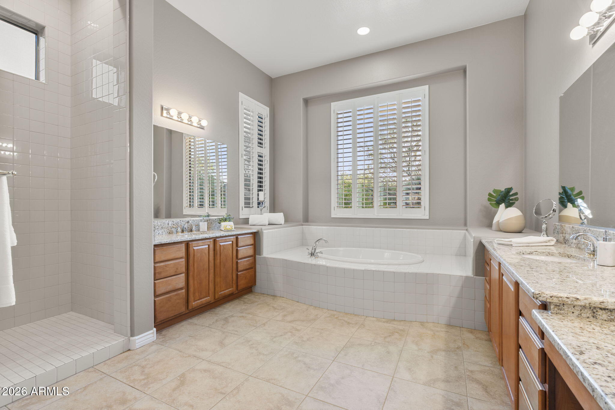 ANTHEM COUNTRY CLUB - Residential