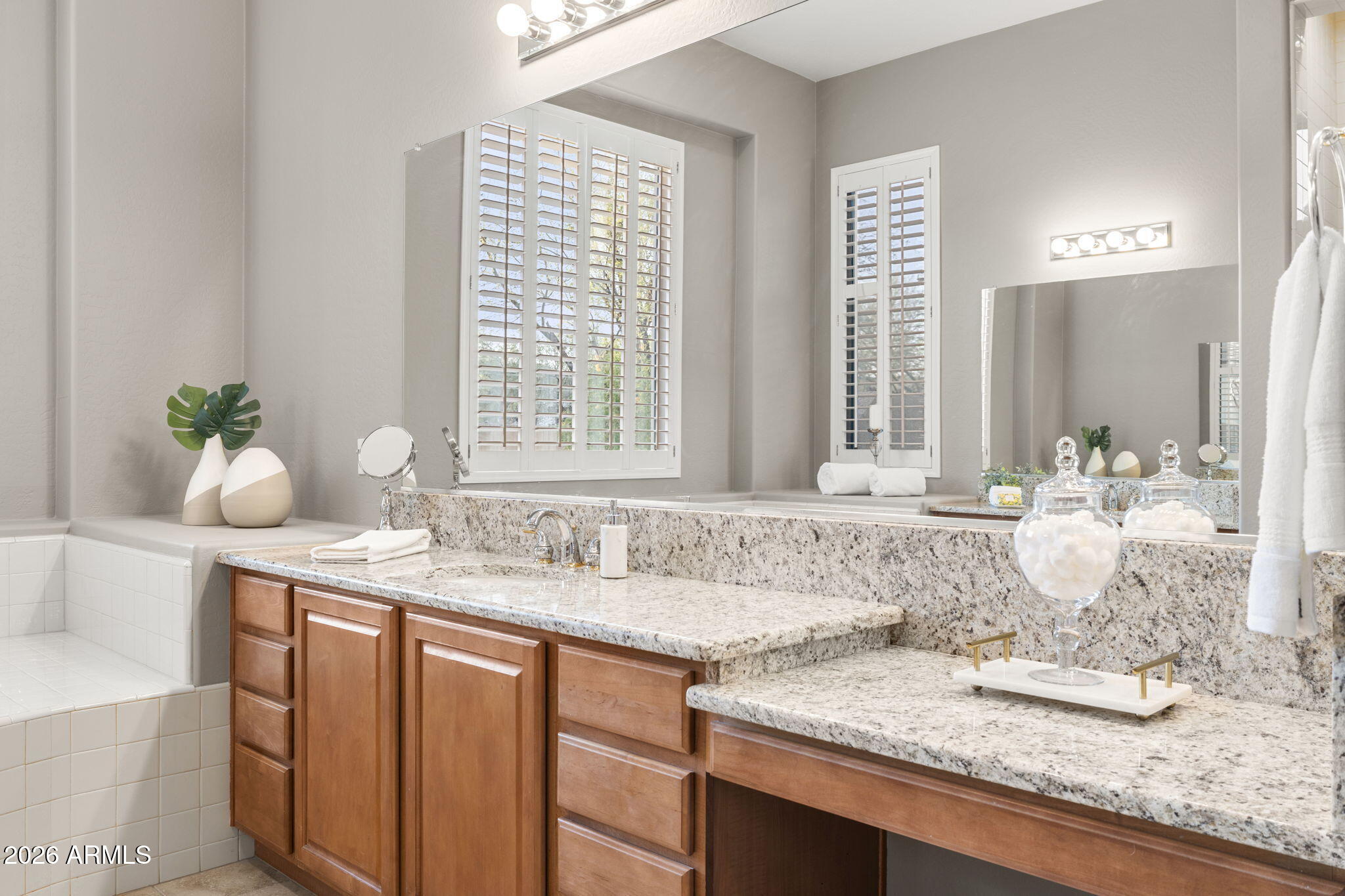 ANTHEM COUNTRY CLUB - Residential