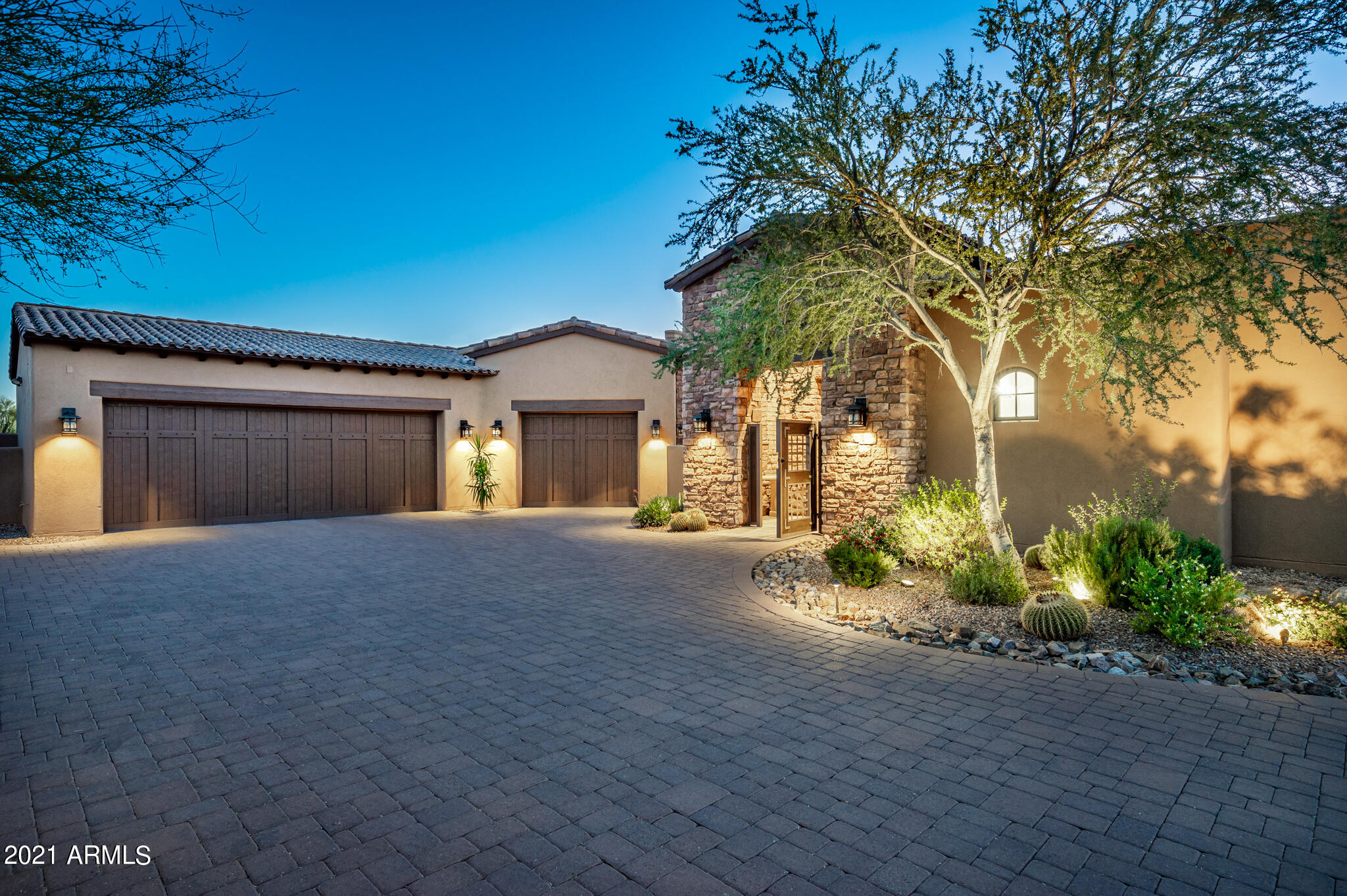 DESERT MOUNTAIN - Residential