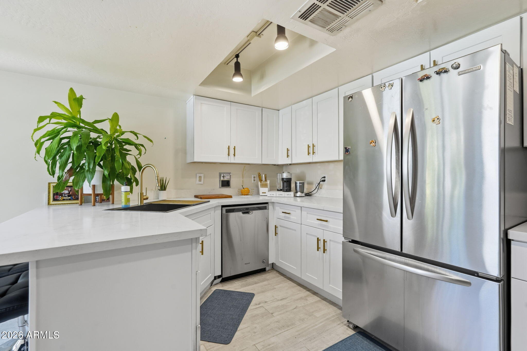 VINTAGE REPLAT - Residential