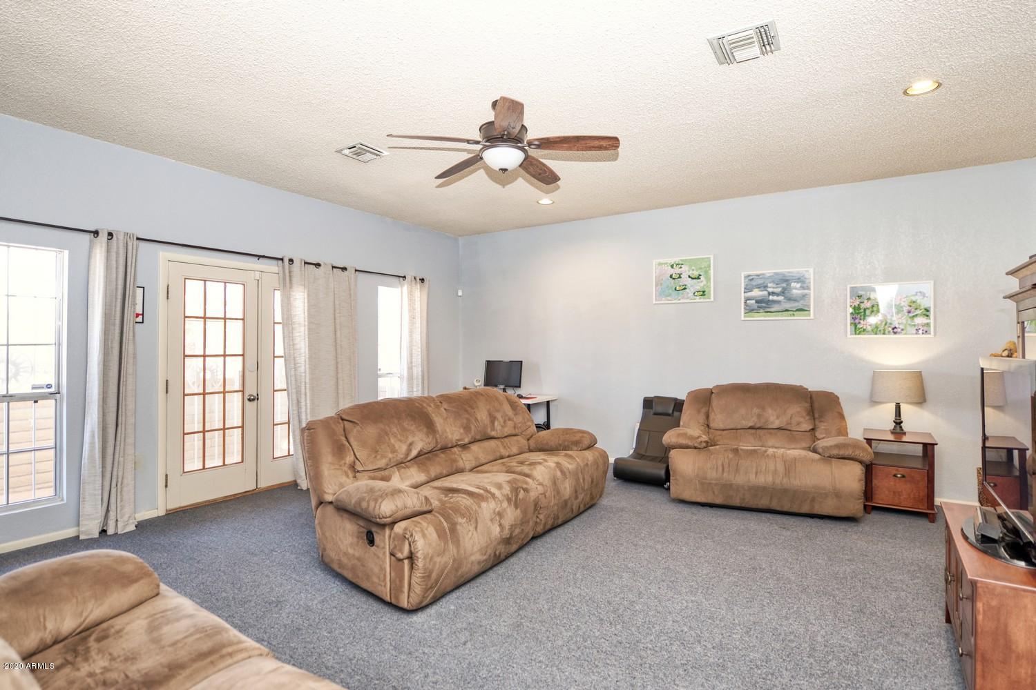 TOWN & COUNTRY ESTATES UNIT 6 - Residential