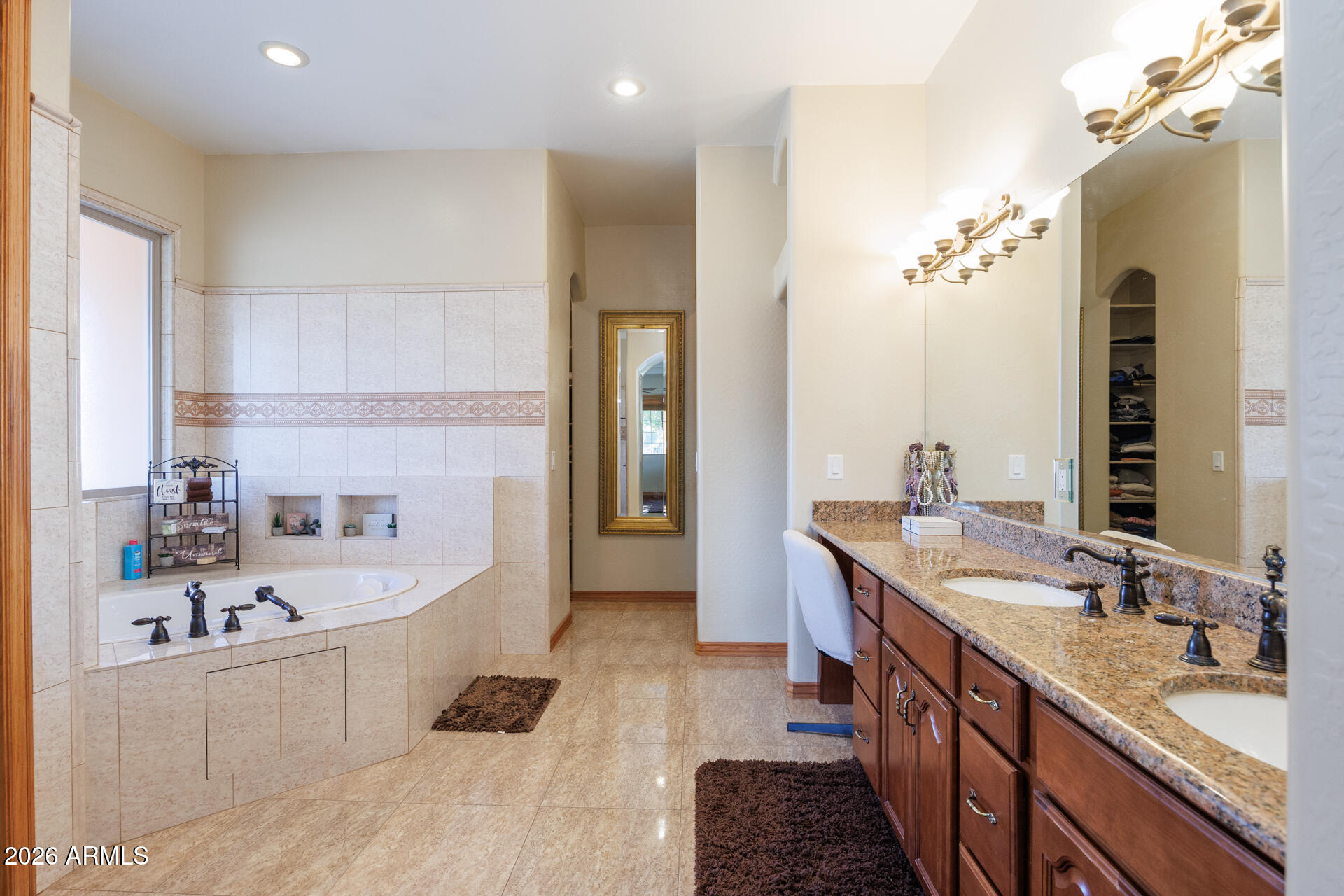 MOUNTAIN VIEW ESTATES UNIT NO 1 - Residential