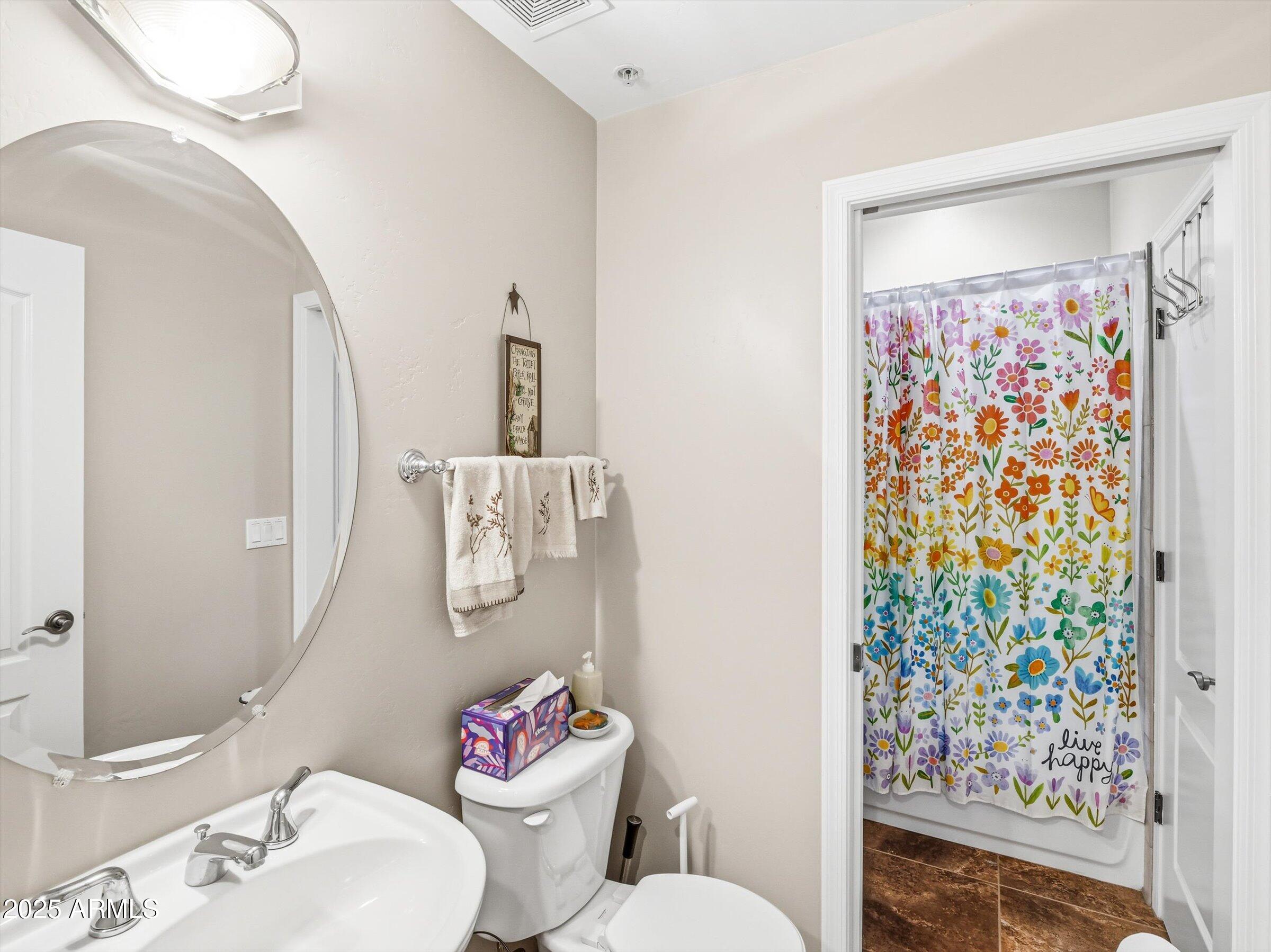 SAGUARO RIDGE CONDOMINIUMS - Residential