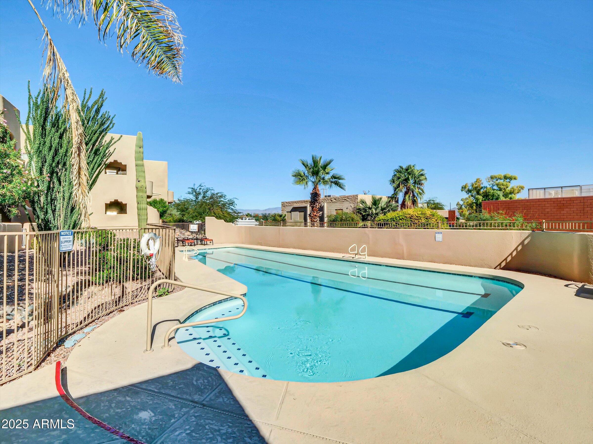 SAGUARO RIDGE CONDOMINIUMS - Residential
