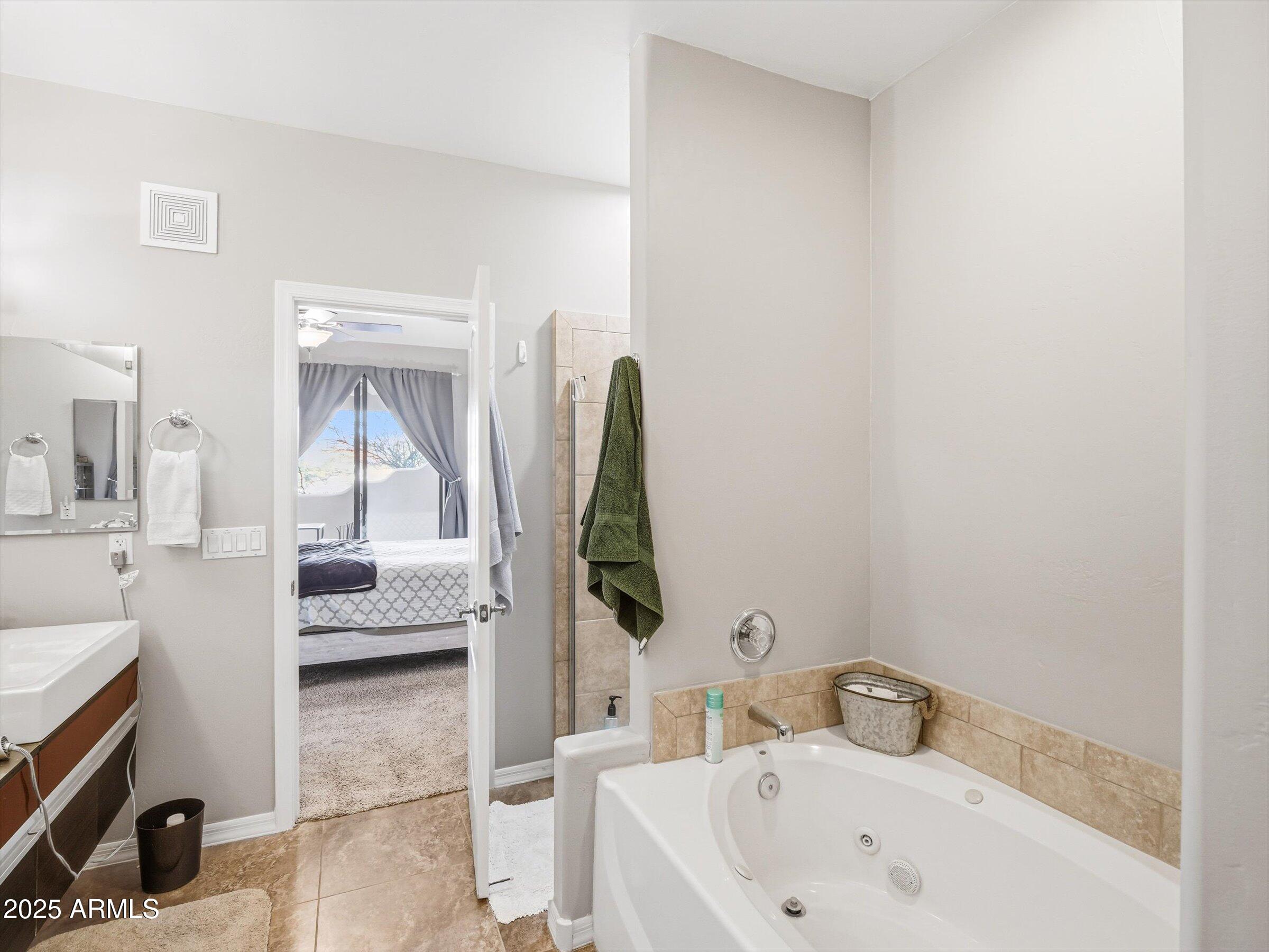 SAGUARO RIDGE CONDOMINIUMS - Residential