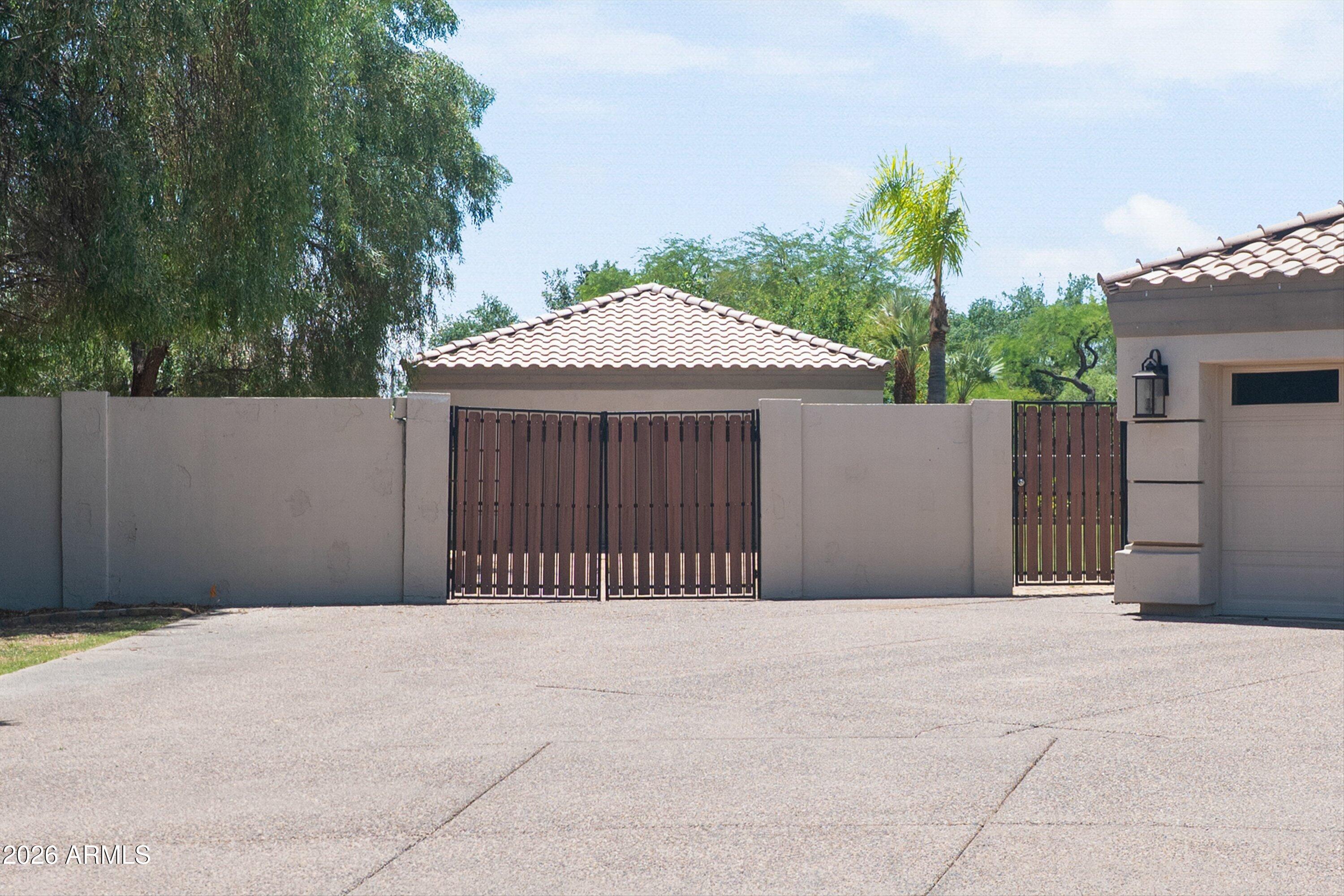 EQUESTRIAN ESTATES AT FINLEY FARMS - Residential