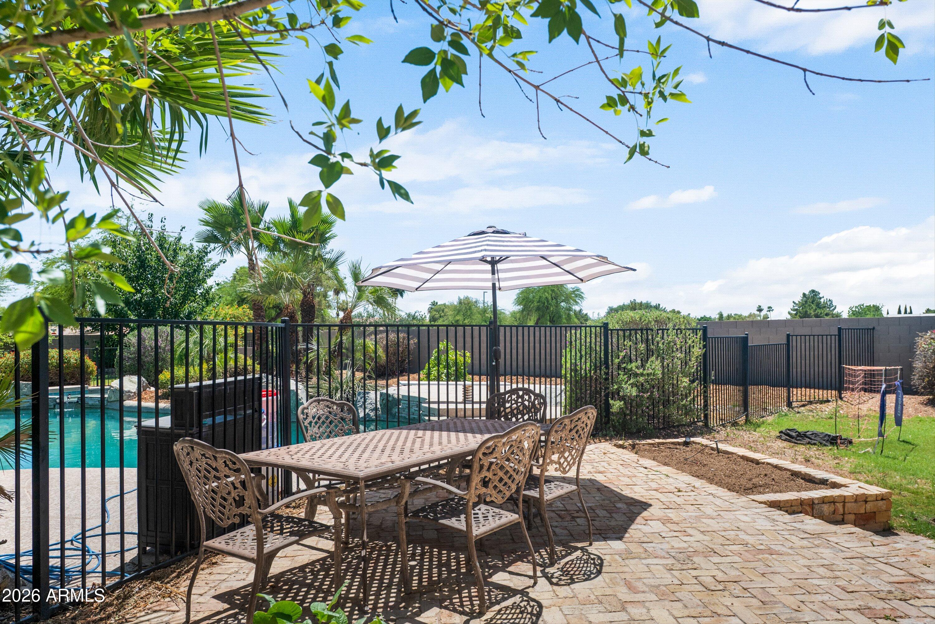 EQUESTRIAN ESTATES AT FINLEY FARMS - Residential