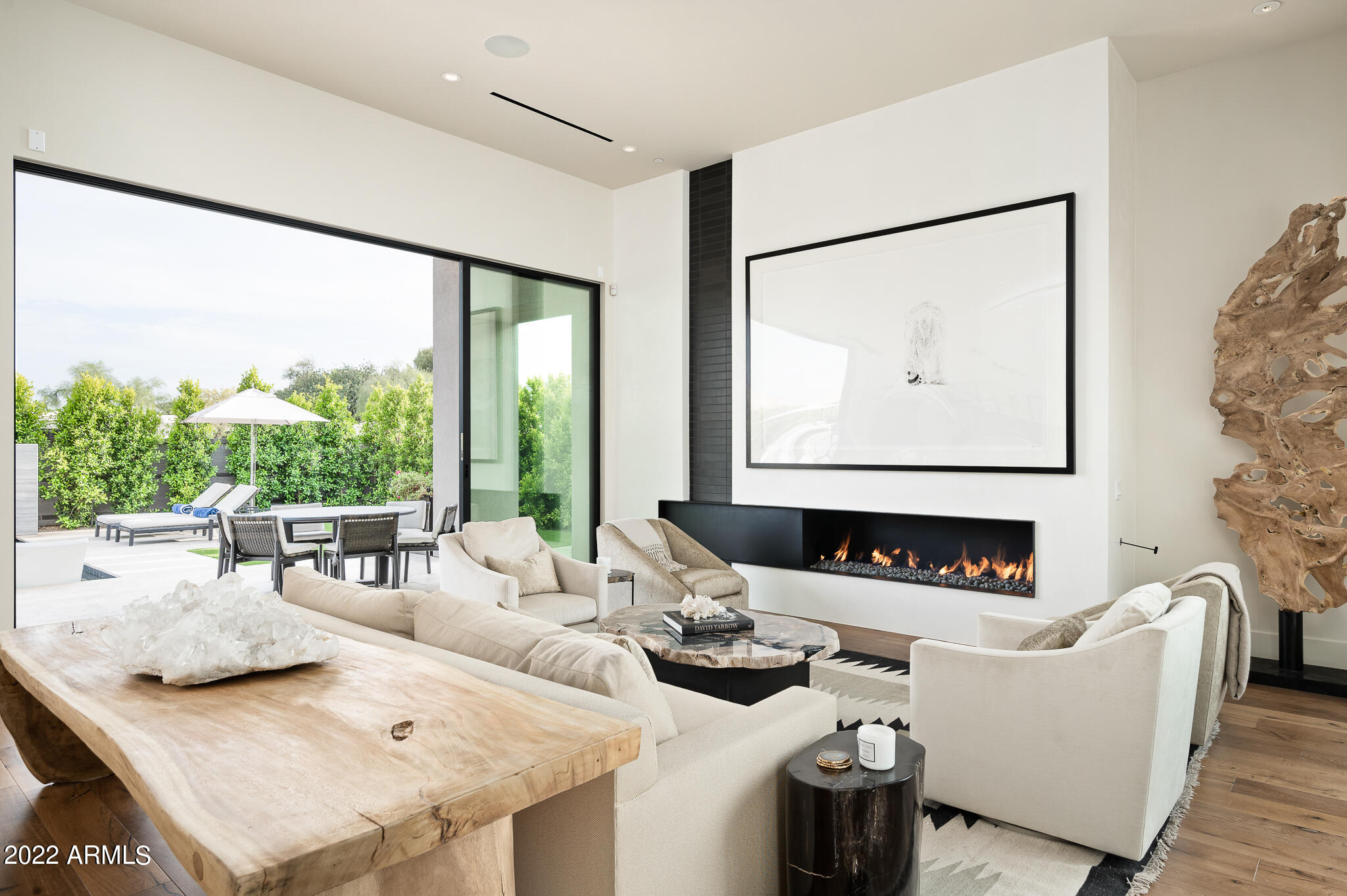 RITZ-CARLTON - Residential
