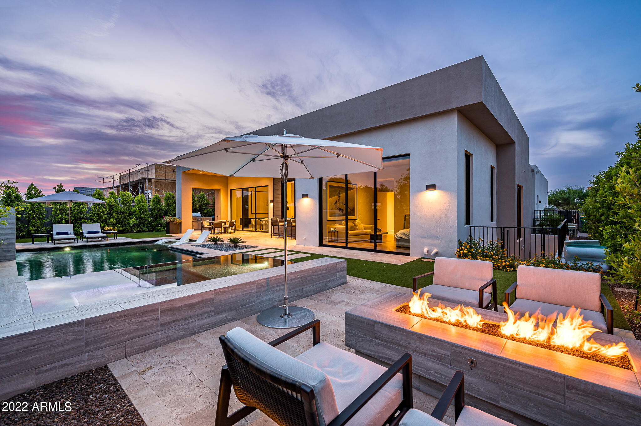 RITZ-CARLTON - Residential