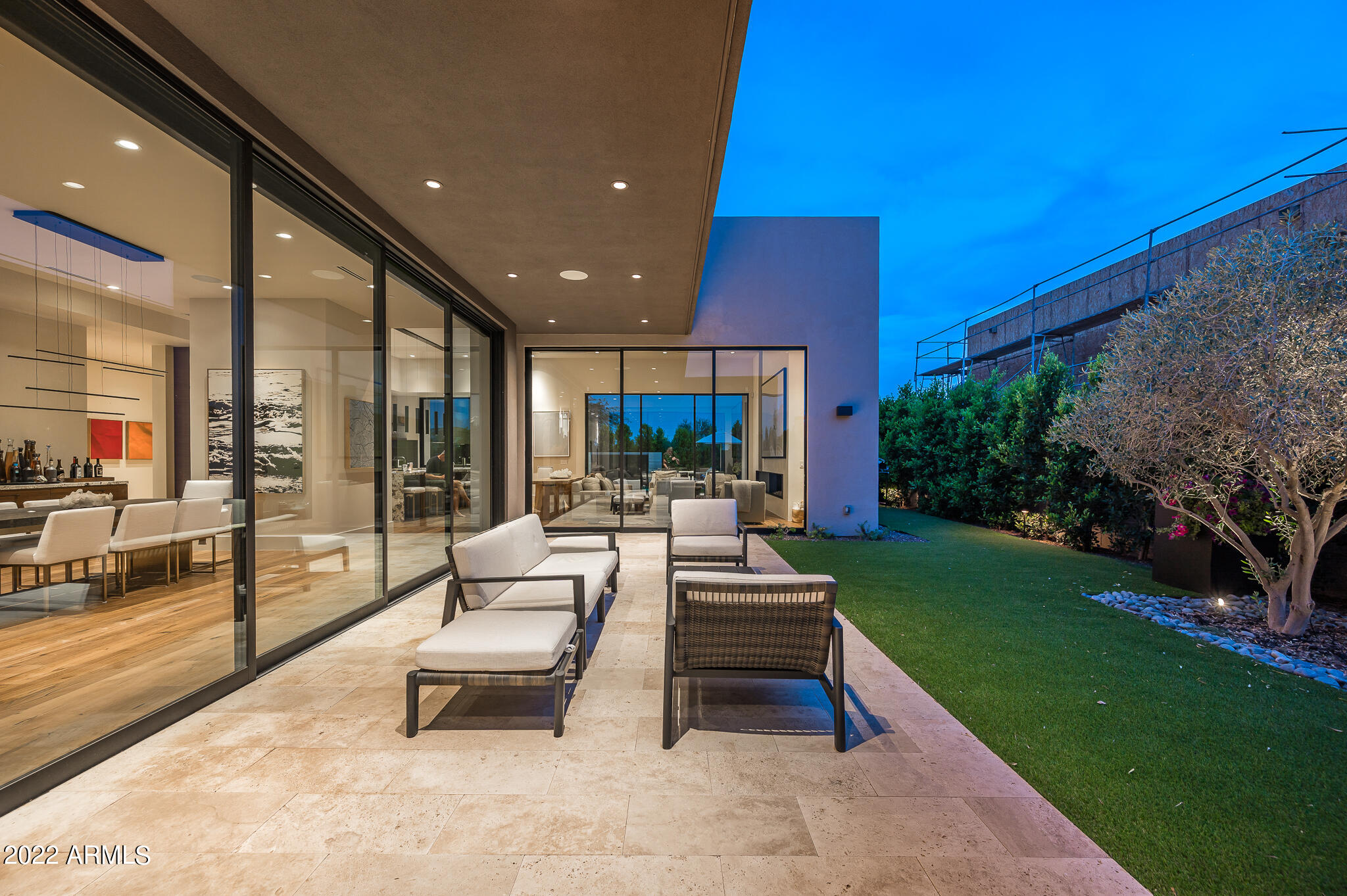 RITZ-CARLTON - Residential