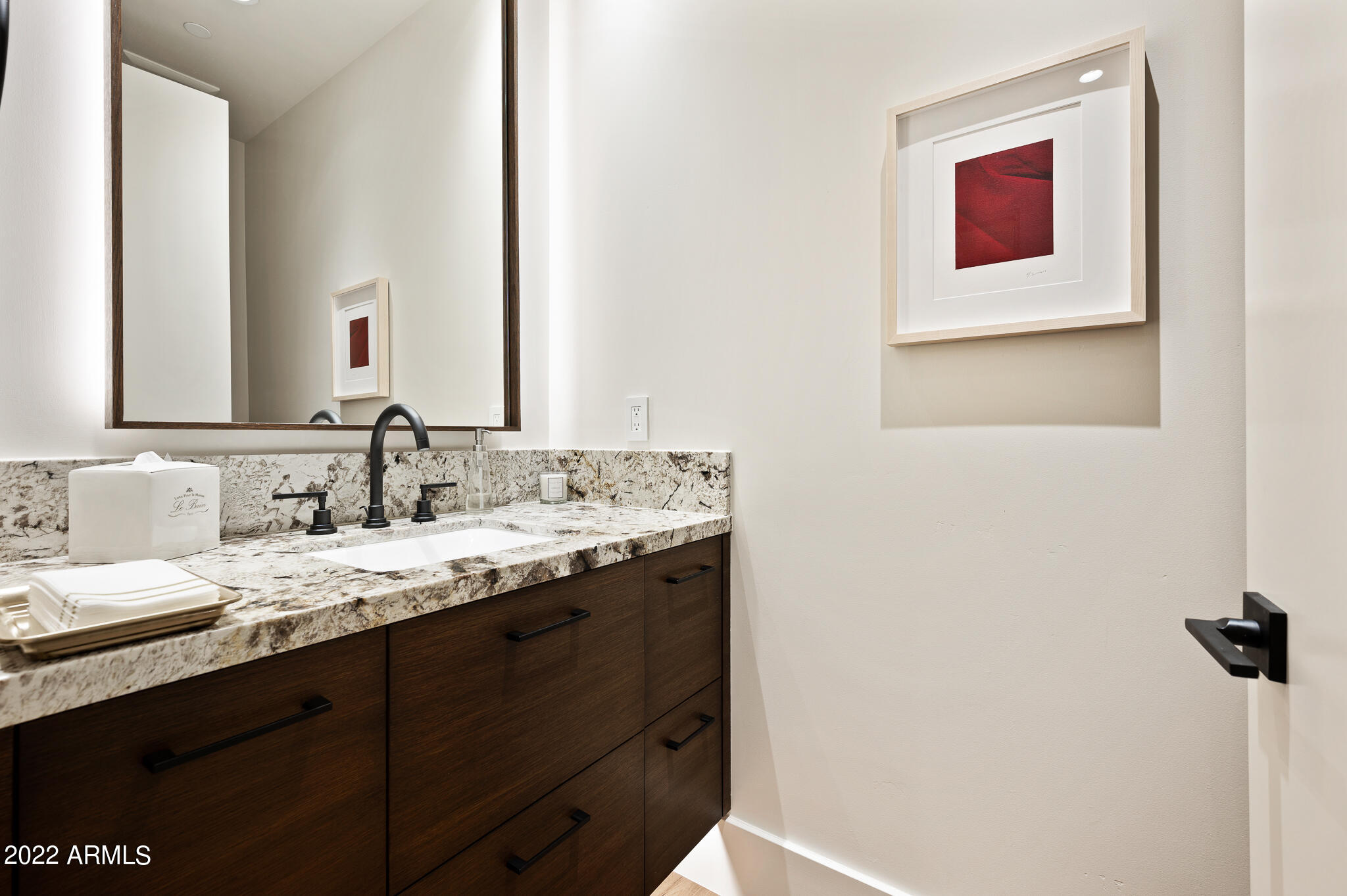 RITZ-CARLTON - Residential