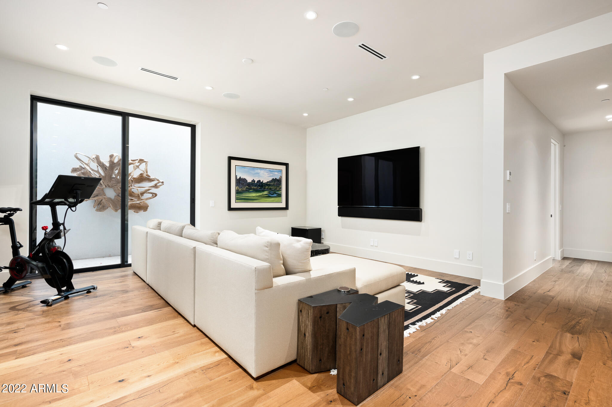 RITZ-CARLTON - Residential