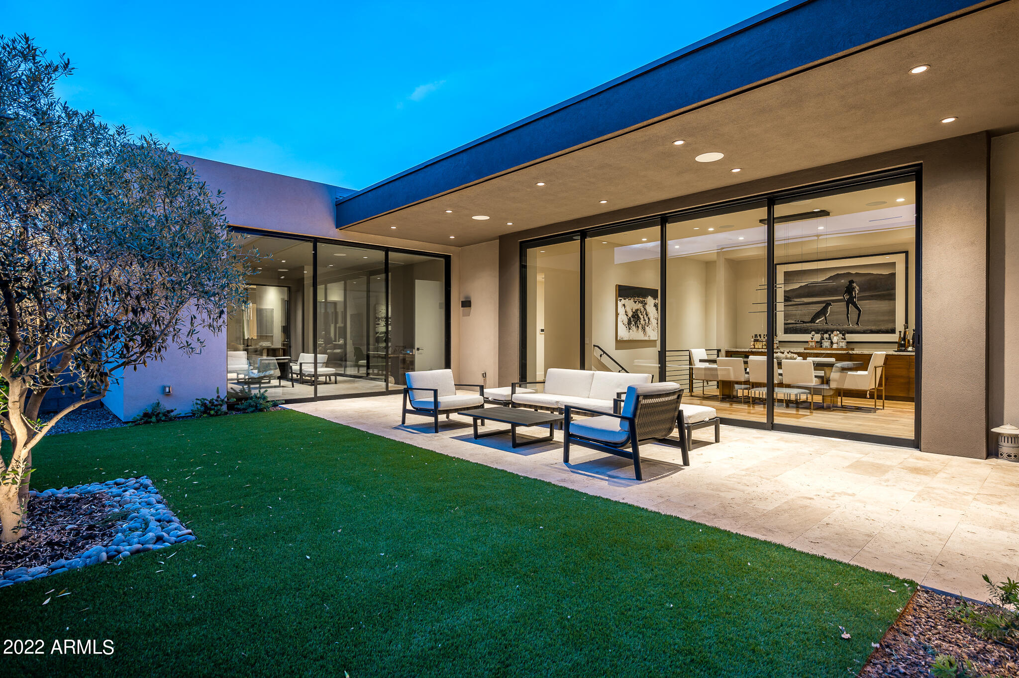 RITZ-CARLTON - Residential