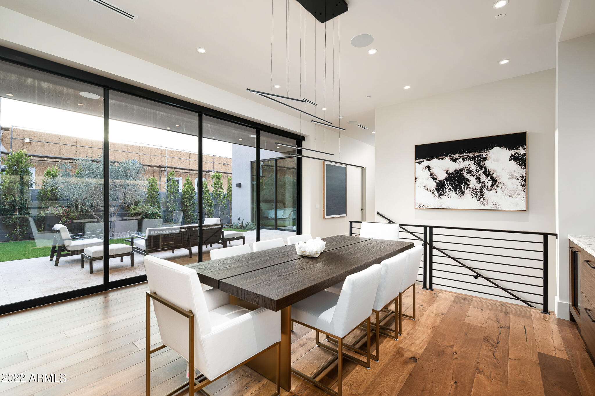 RITZ-CARLTON - Residential