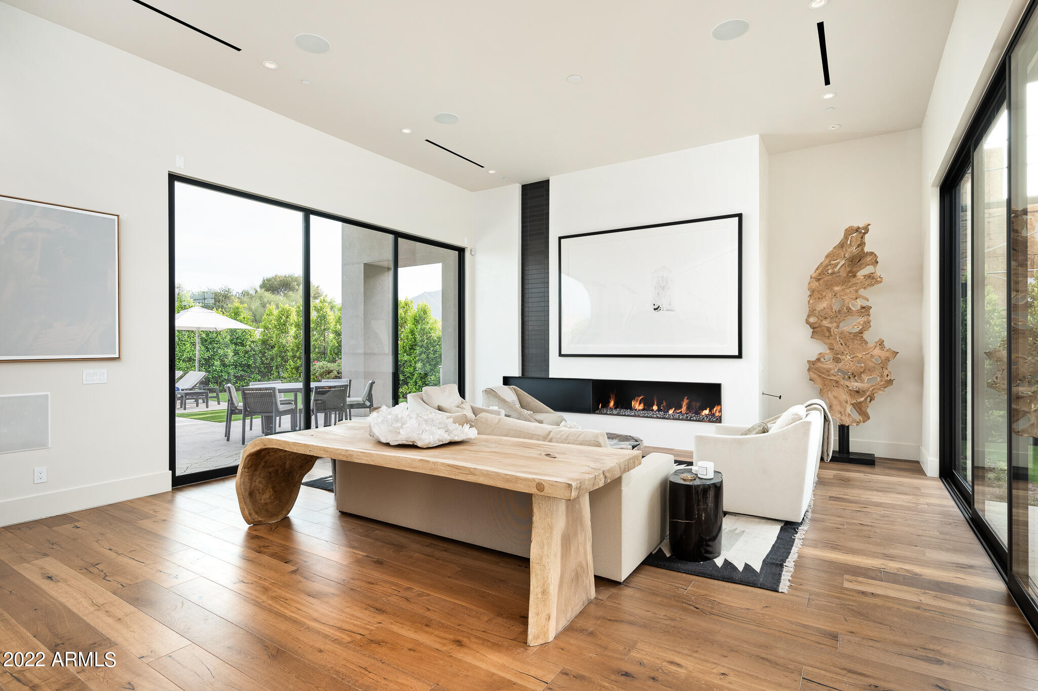 RITZ-CARLTON - Residential