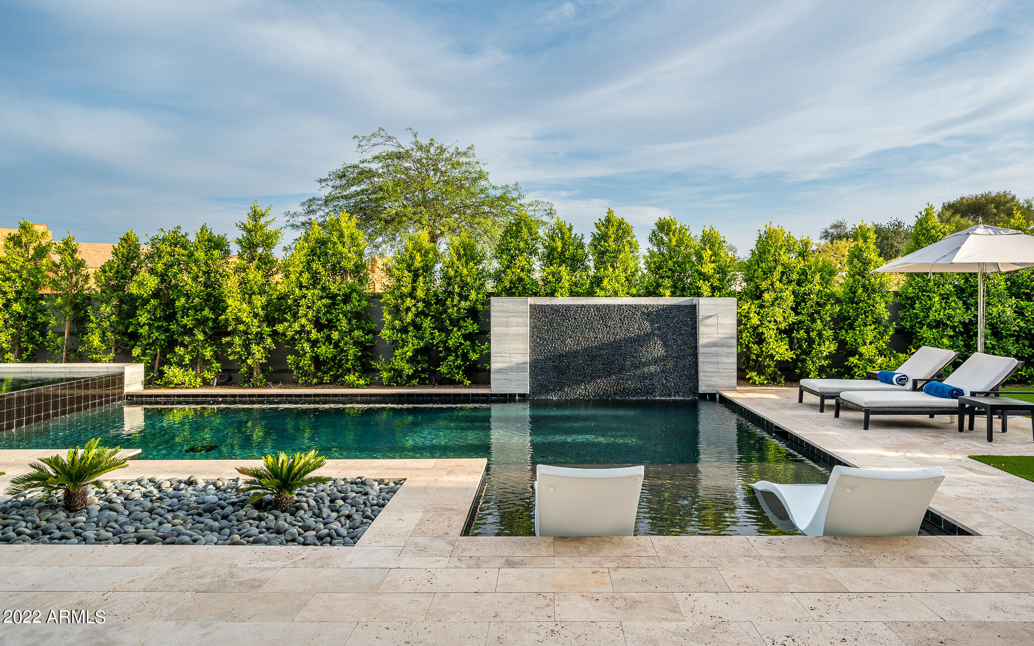 RITZ-CARLTON - Residential
