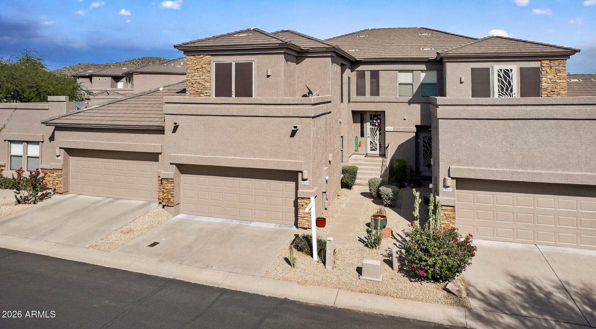 Tesoro Townhomes - Residential