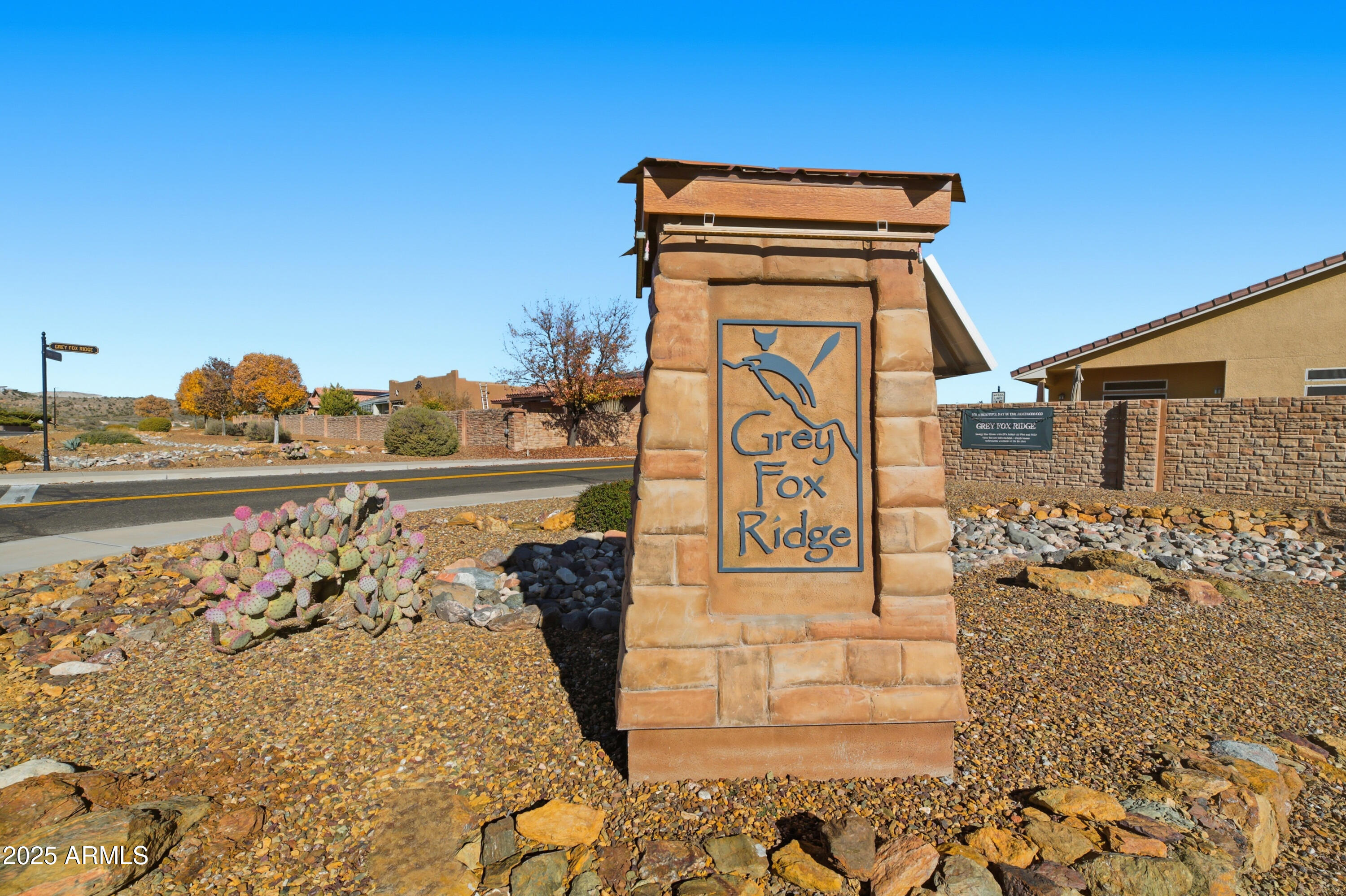 GREY FOX RIDGE - Land